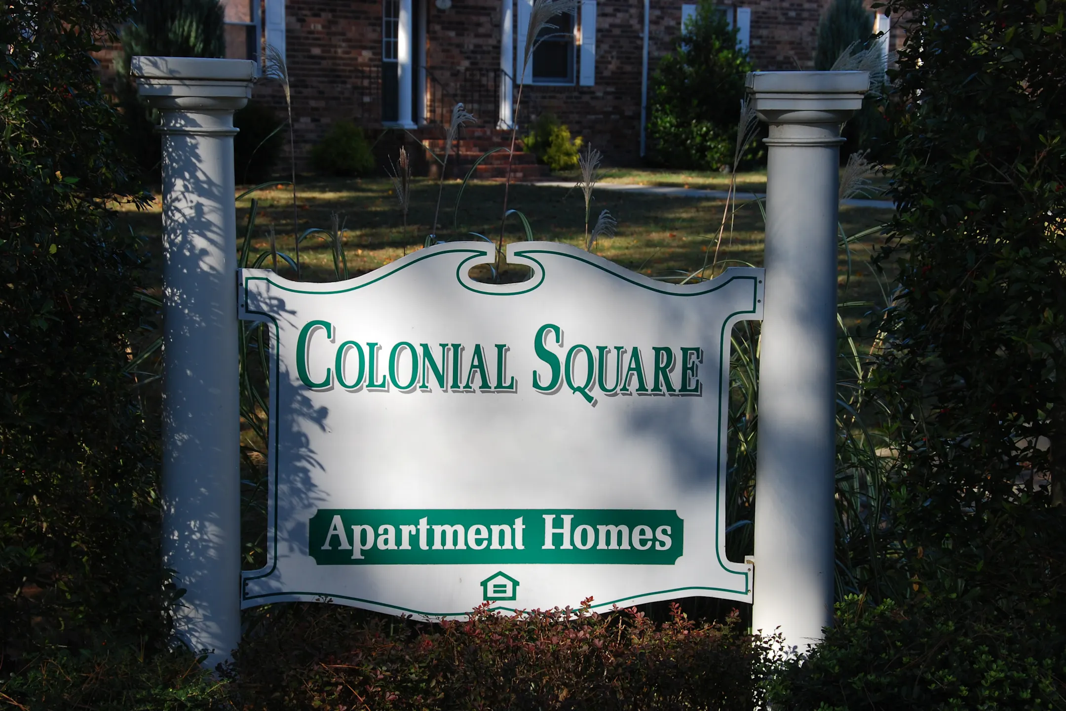 Colonial Square 10809 King William Rd Aylett, VA Apartments for