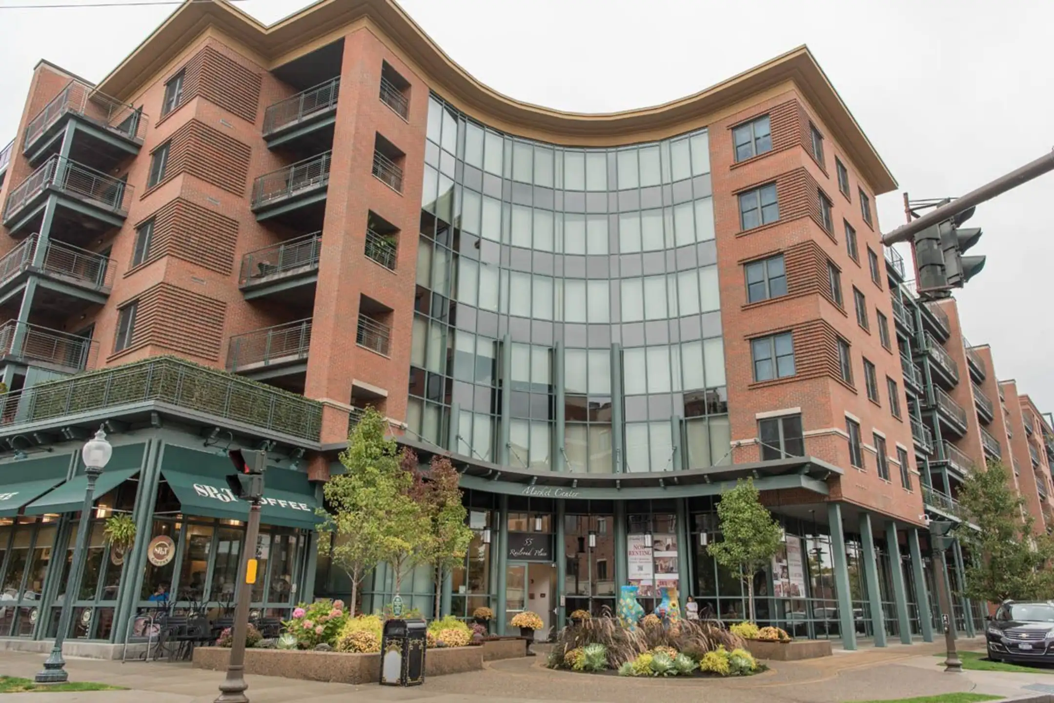 Saratoga Market Center 55 Railroad Pl Saratoga Springs, NY