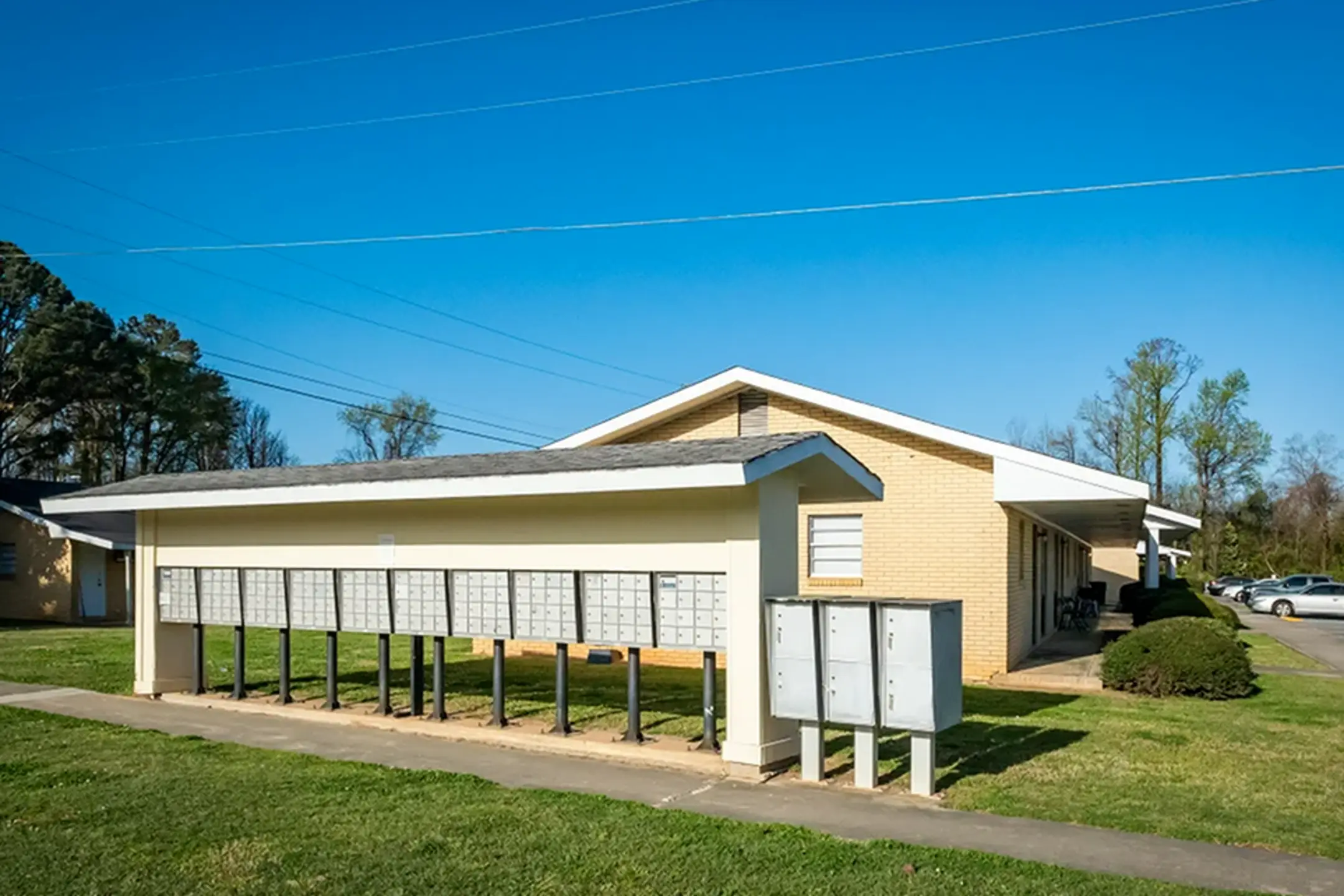 Oakview Apartments 1005 Elberta Rd Warner Robins, GA Apartments for