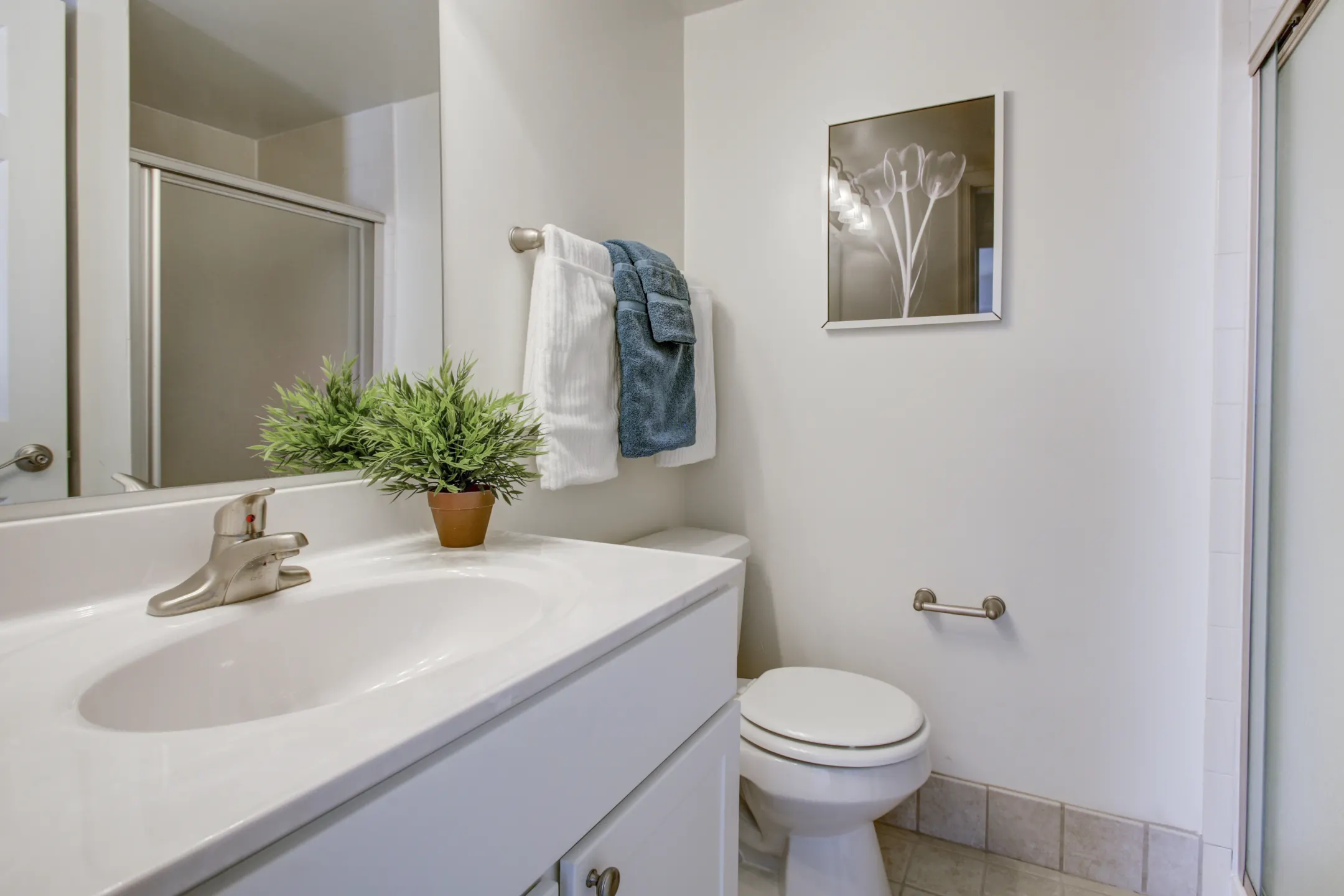 Bathroom - Annapolis Roads Apartments - Annapolis, MD