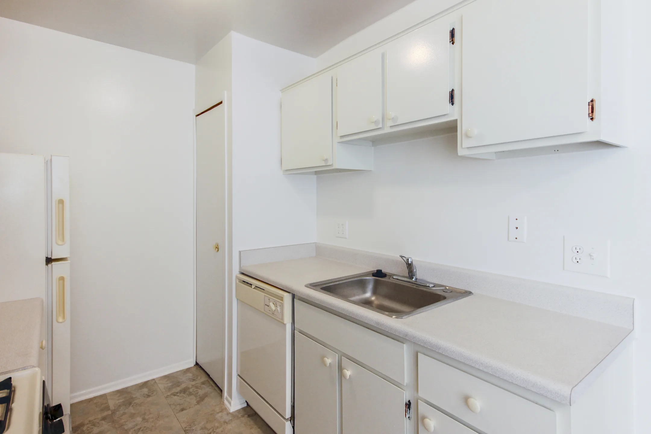 Sterling Knolls Apartments Sterling Heights, MI 48312