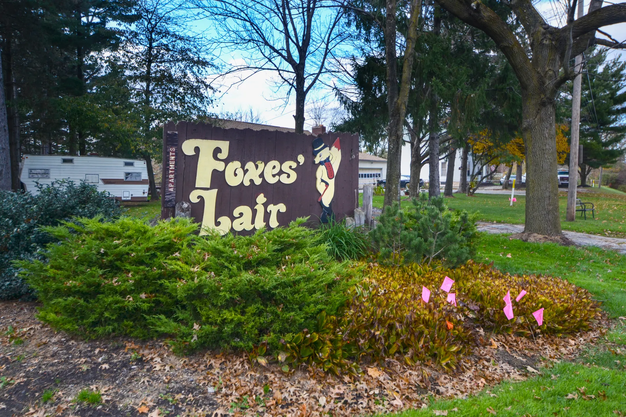Community Signage - Foxes Lair Apartments - Elyria, OH