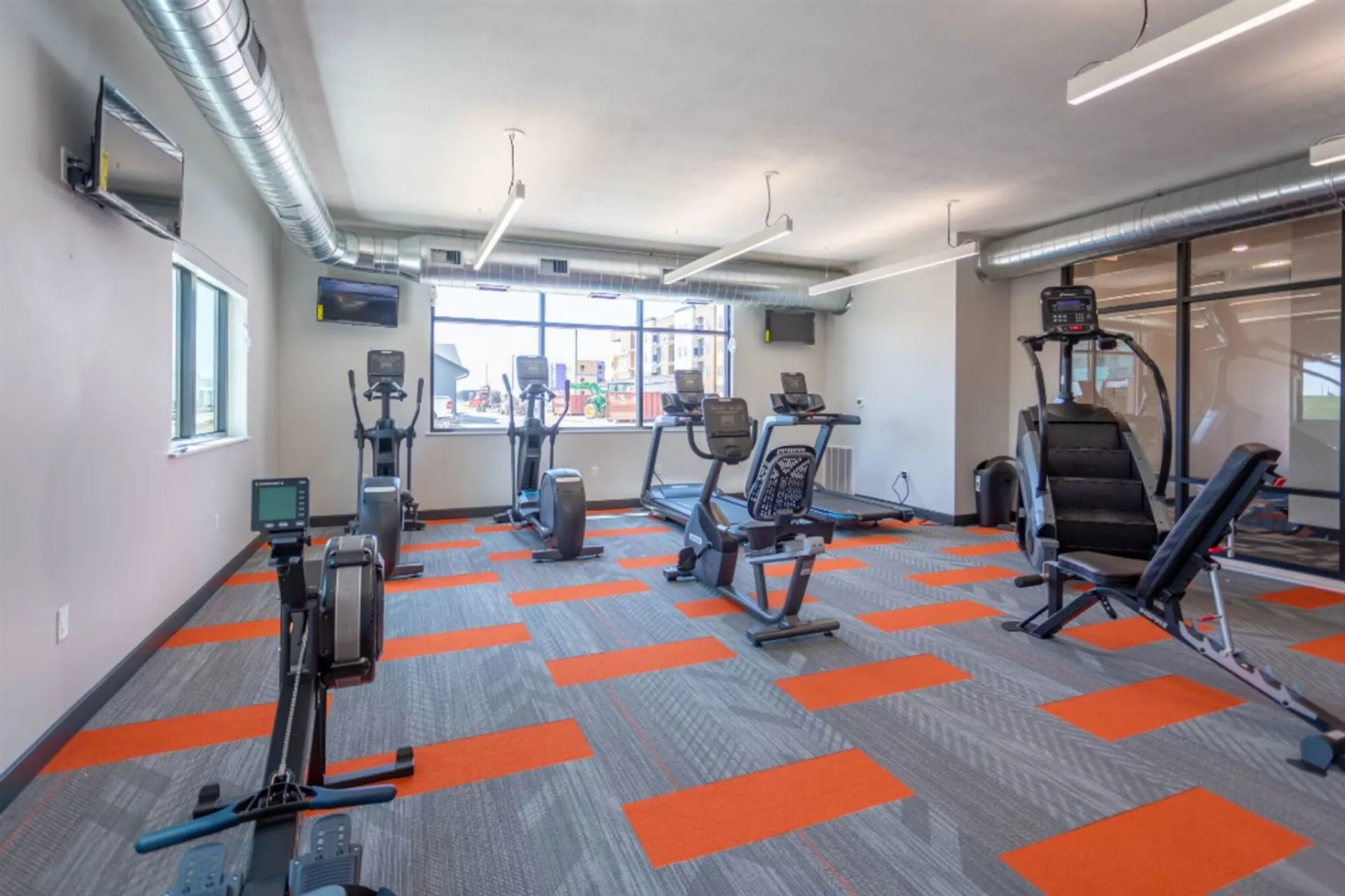 Fitness Weight Room - PowderHaus - Sioux Falls, SD
