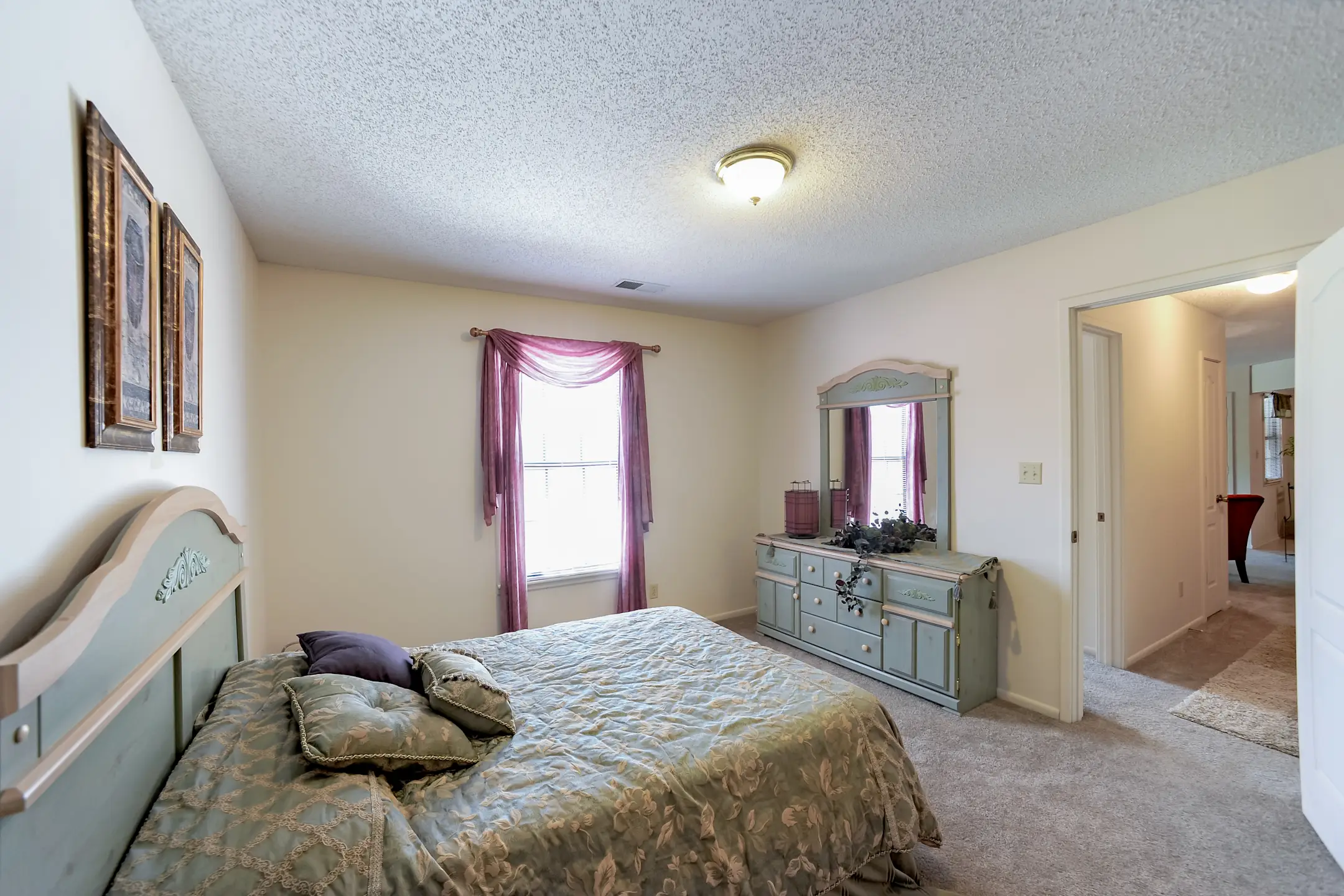 Bedroom - Mission Viejo Villas - Evansville, IN