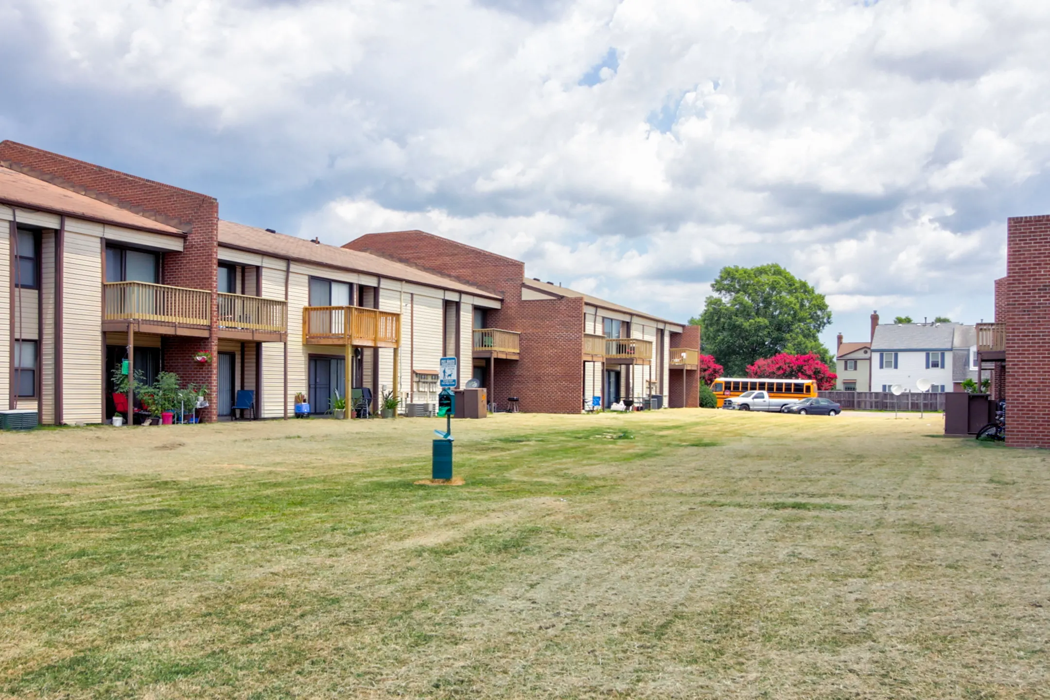 Pembroke Lake Apartments Apartments - Virginia Beach, VA 23455