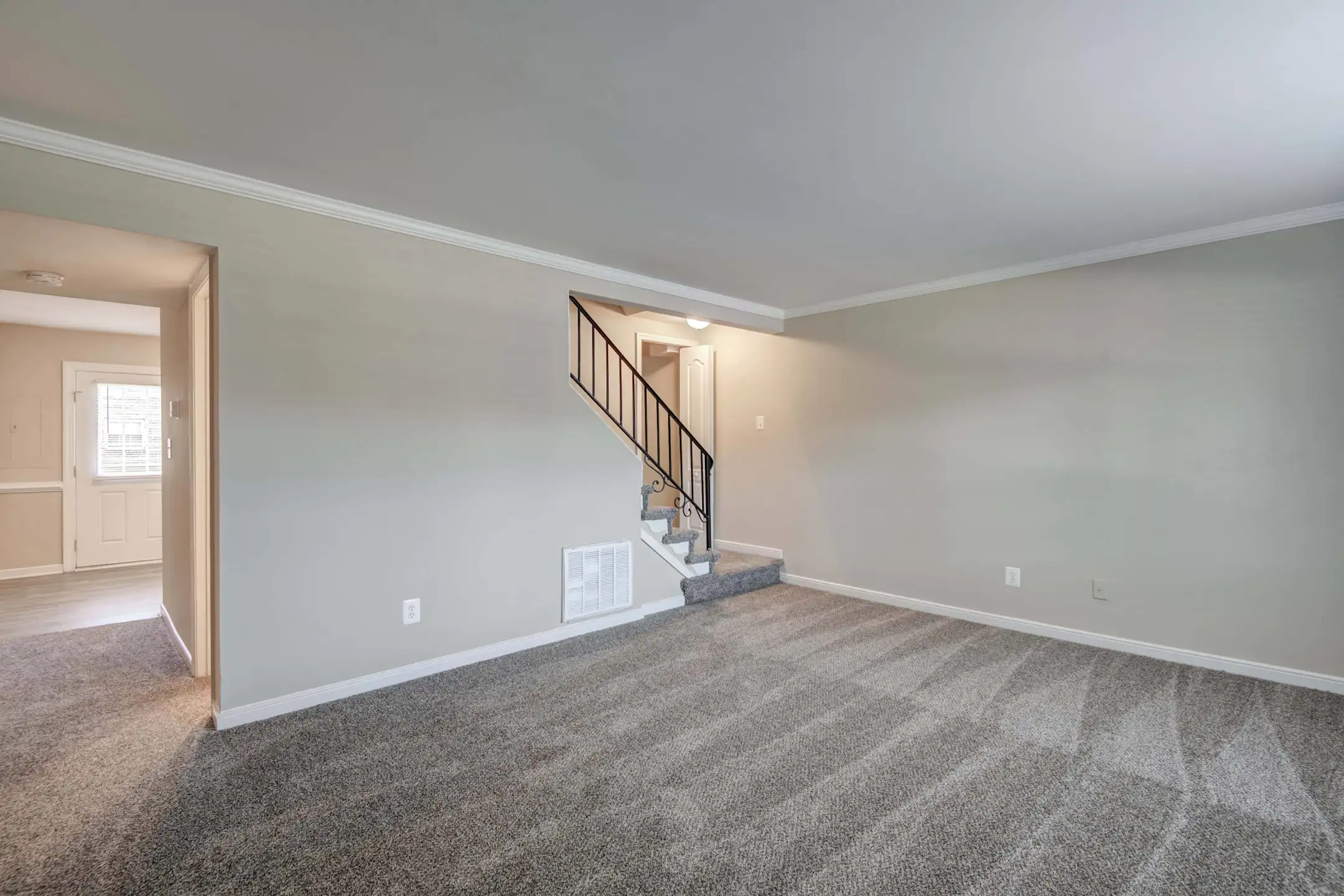 Maple Bay Townhomes Apartments Virginia Beach, VA 23454