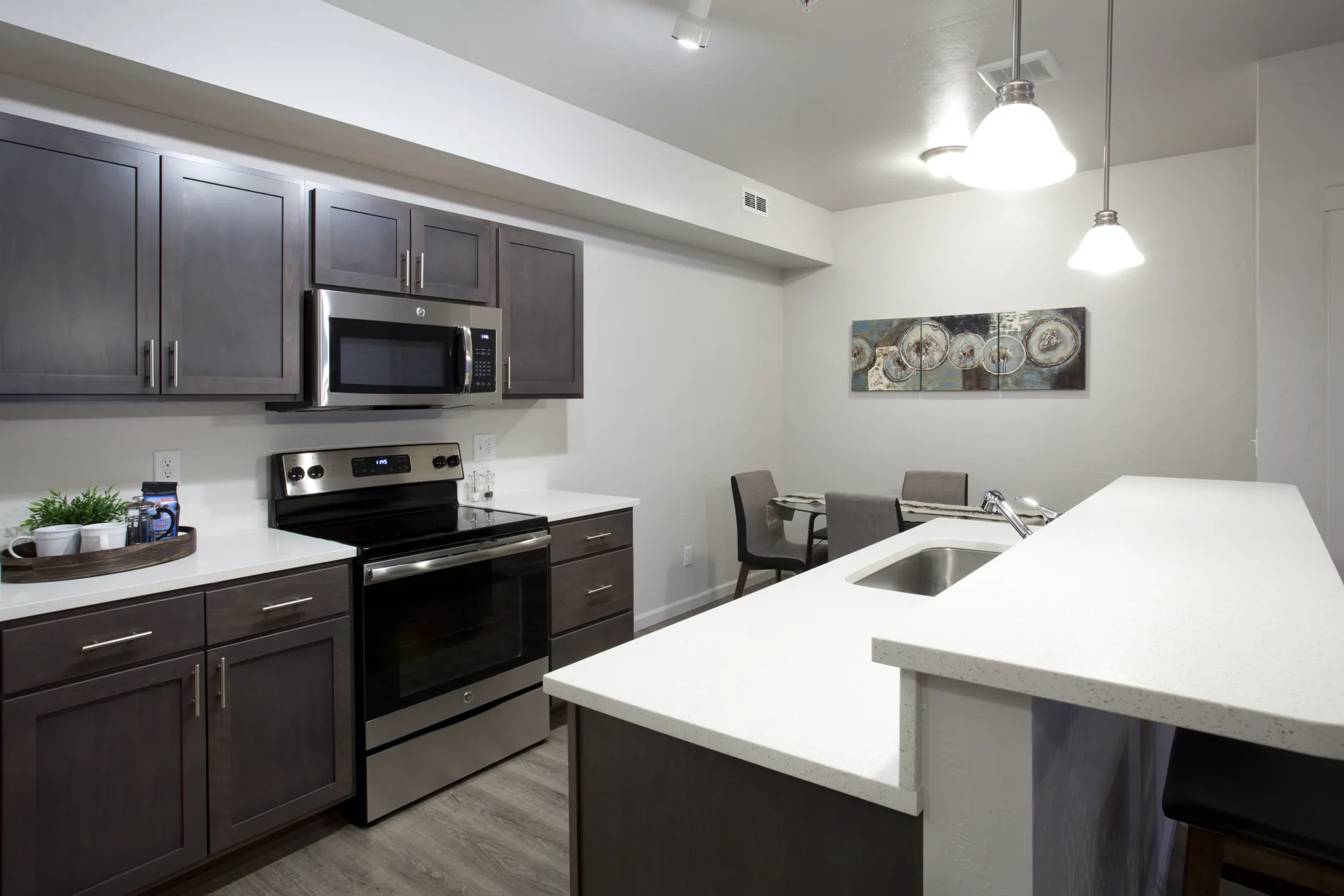 Kitchen - Legacy Villas Apartments - Liberty Lake, WA