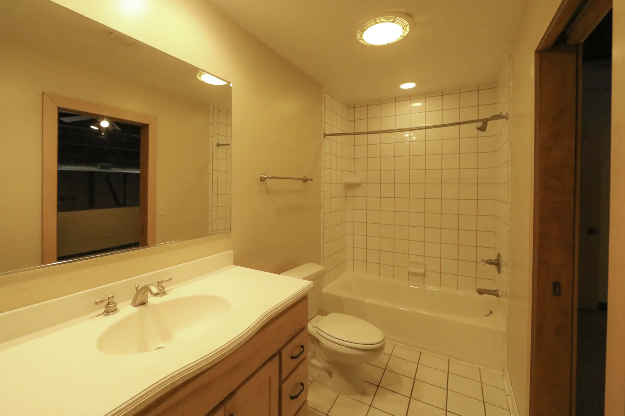 Bathroom - Regency Springs/South Street Lofts - Lafayette, IN