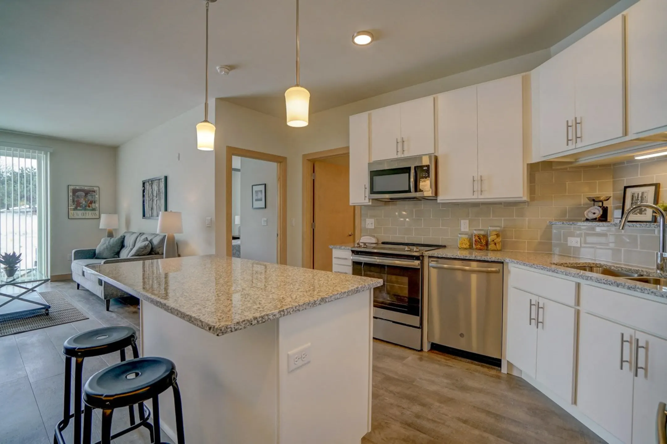 Kitchen - Cross Hill Heights - Madison, WI