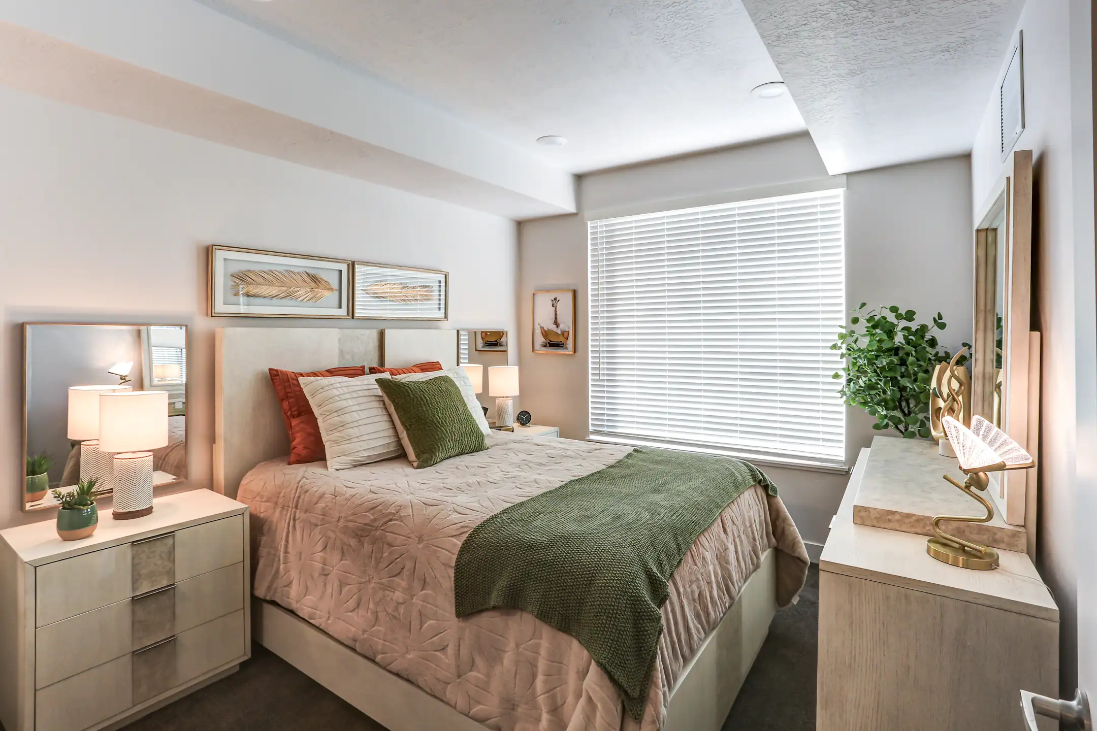 Seasons on Riverdale 3697 Riverdale Rd Ogden, UT Apartments for