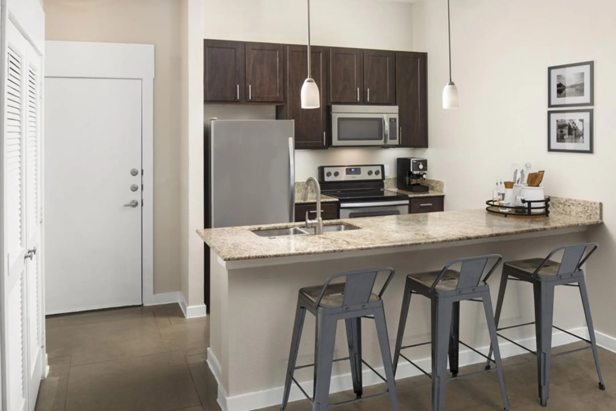 Camden Farmers Market Apartments Dallas, TX 75201