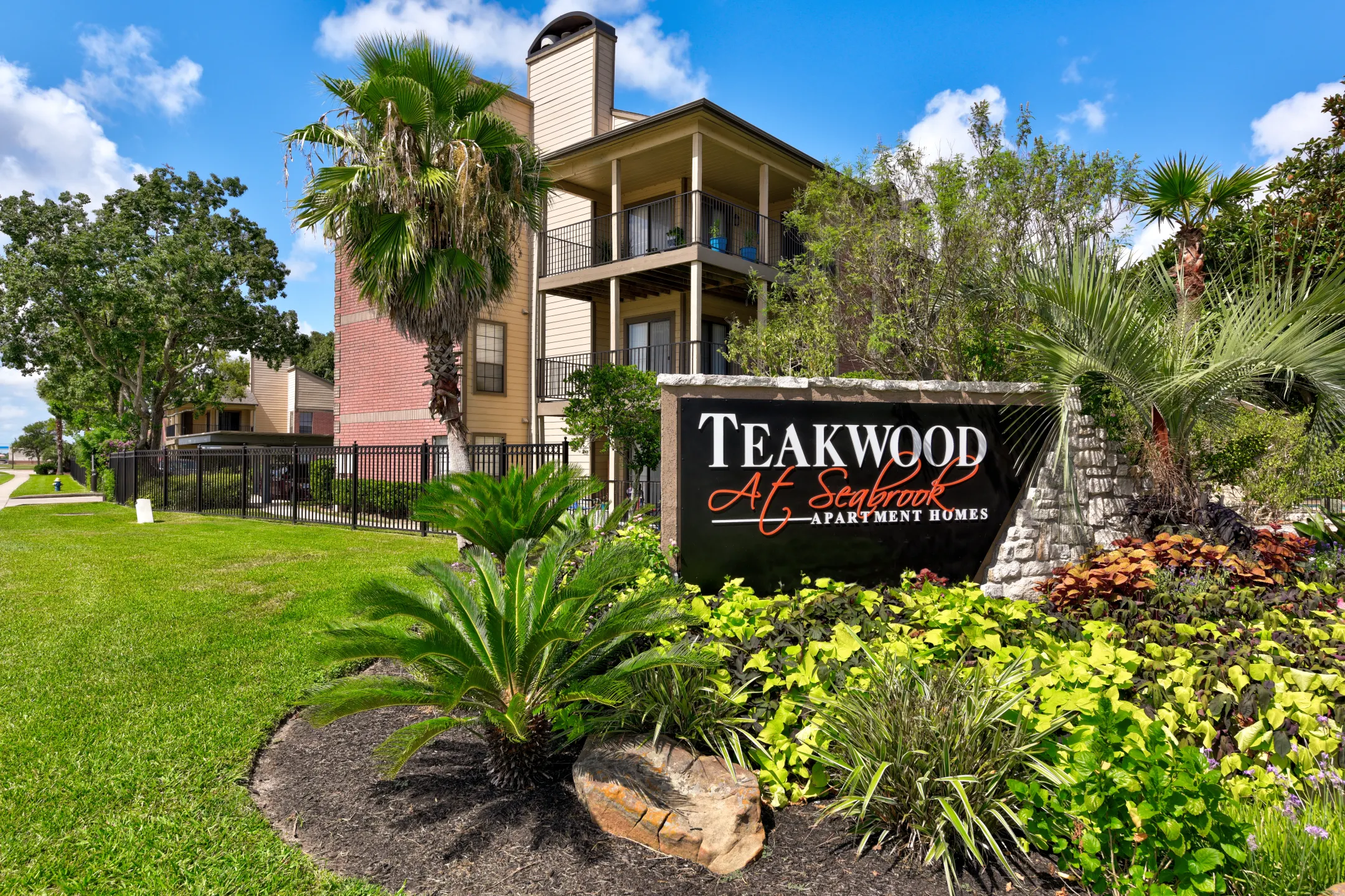 Community Signage - Teakwood At Seabrook - Seabrook, TX