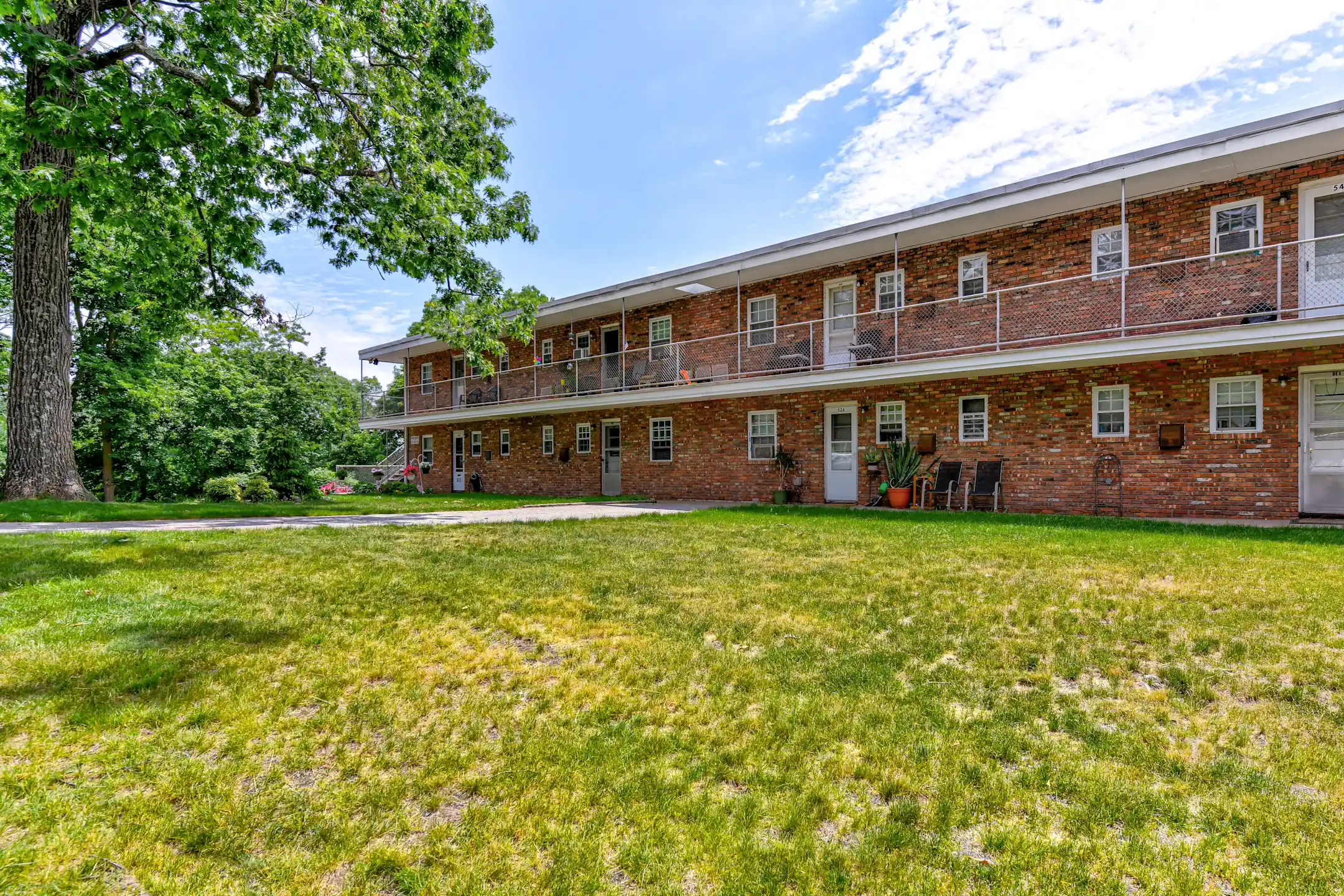 Mountain Top Estates 48 Forest Dr Bloomingdale, NJ Apartments for