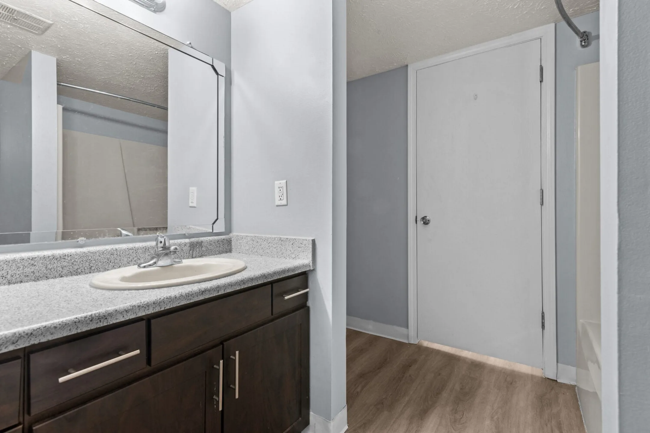 Fairfax Apartments Apartments Lansing, MI 48917