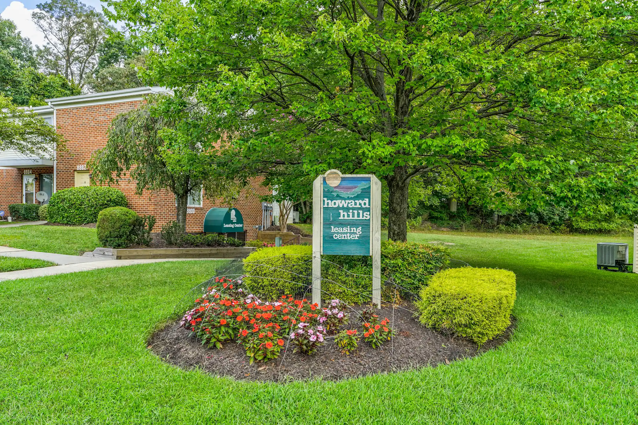 Howard Hills Townhomes 8800 Howard Hills Dr Savage, MD Apartments