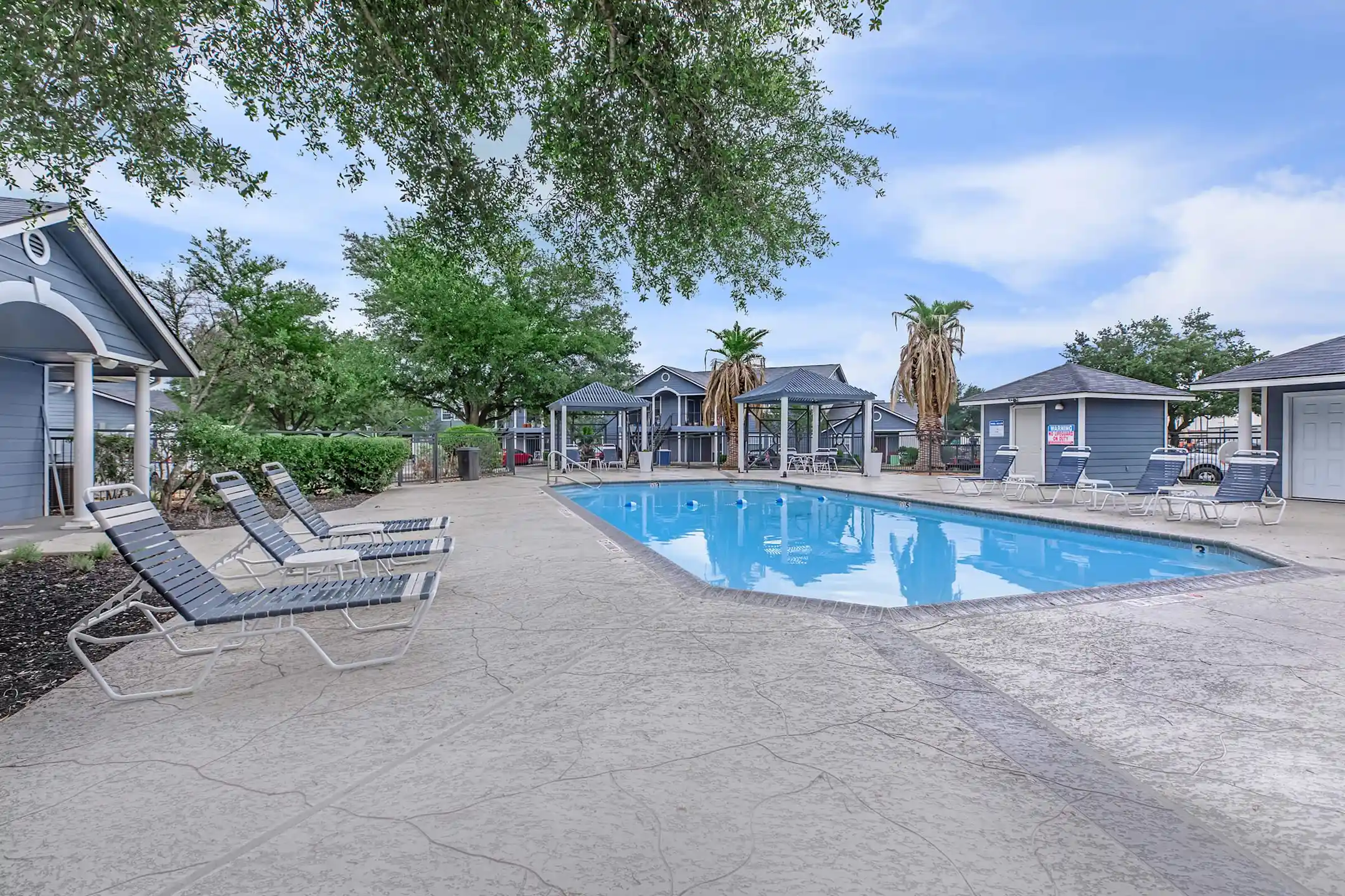 Shadow Creek 9180 Shadow Creek Ln Converse, TX Apartments for Rent