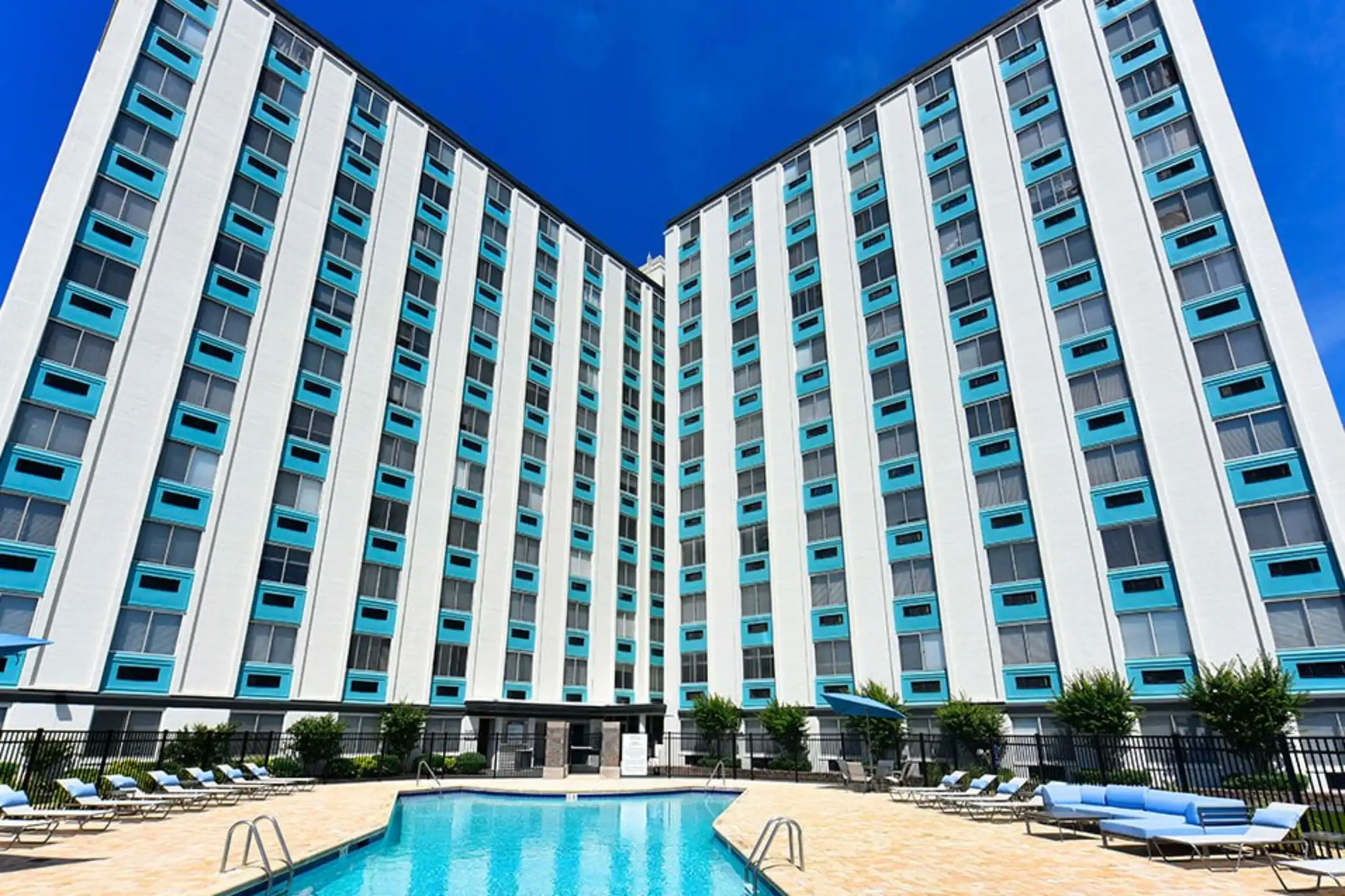 Building - Icon - Louisville, KY