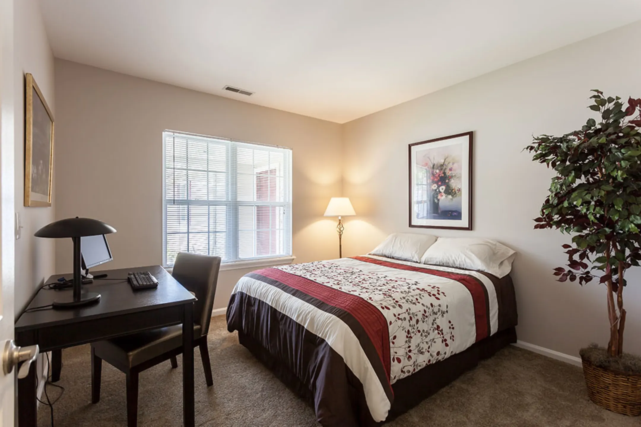 Oakmonte Apartment Homes 1 Oakmonte Blvd Webster, NY Apartments for