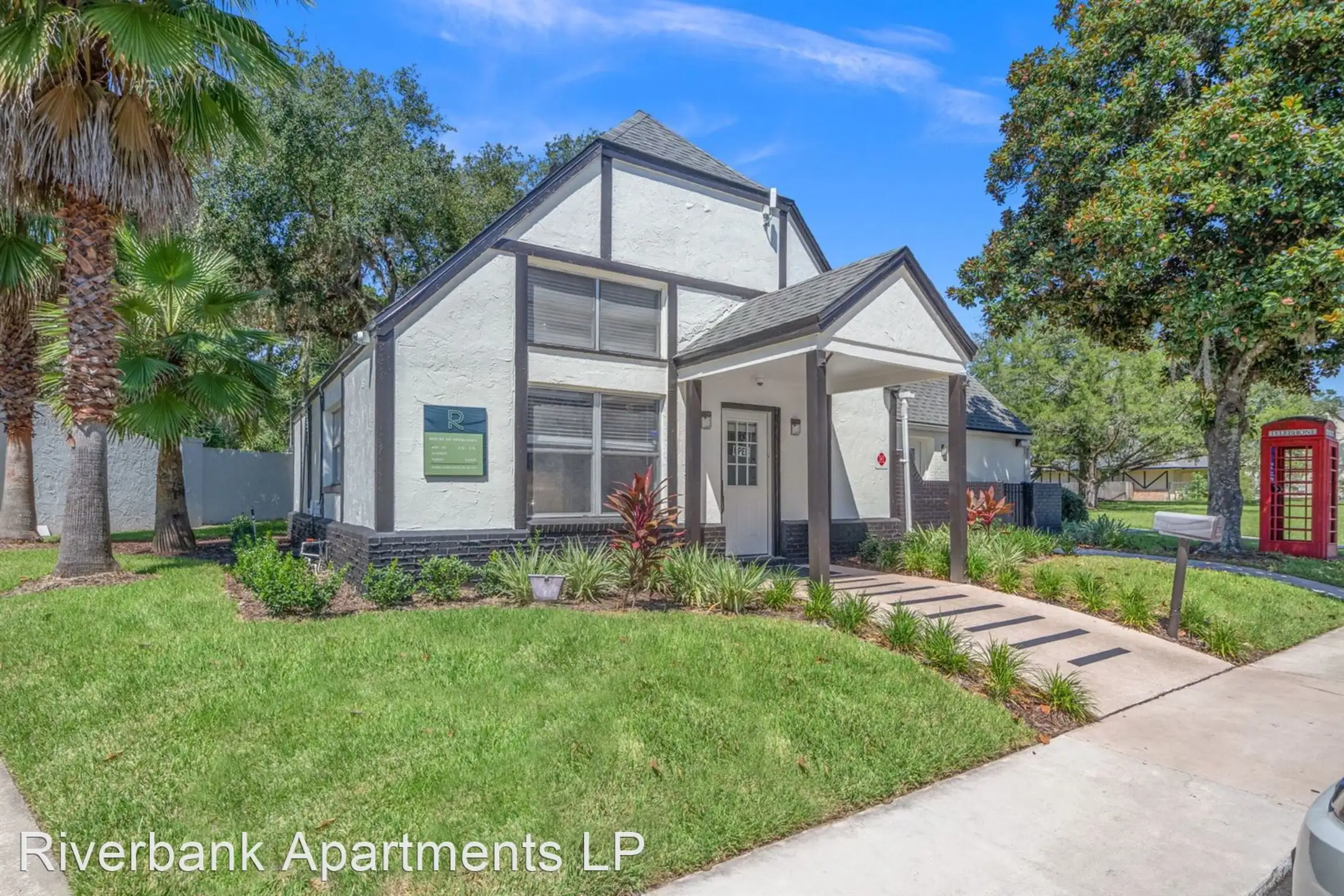 Riverbank Apartment Homes Apartments Jacksonville, FL 32210