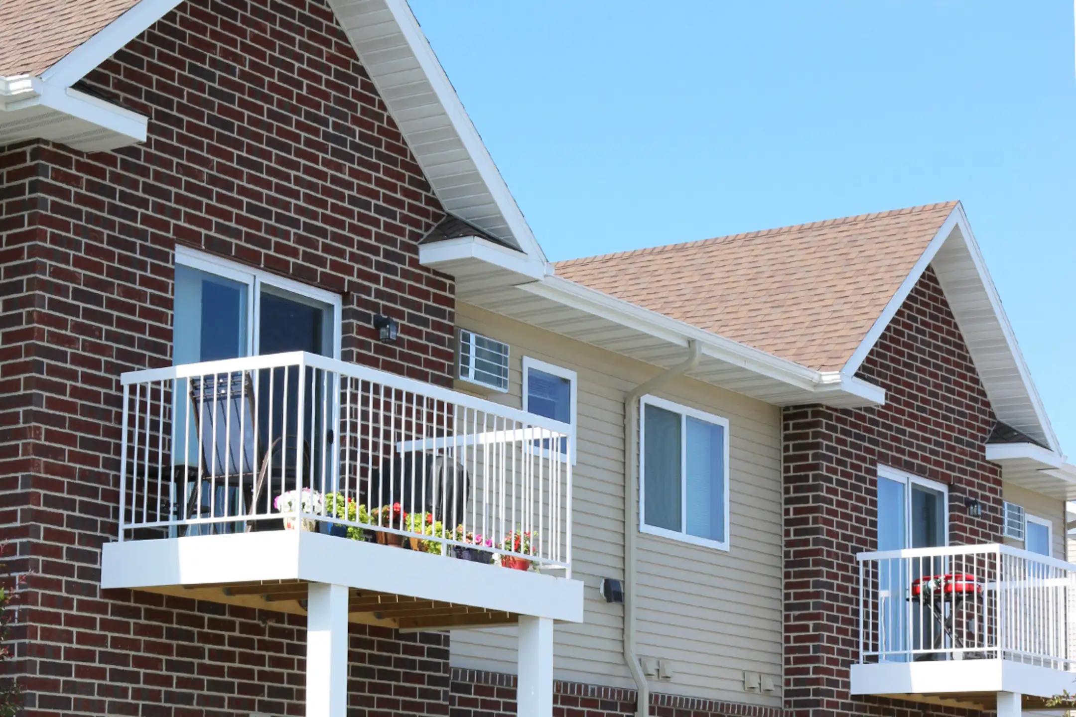 Maple Ridge Villas 263 31st Ave E West Fargo, ND Apartments for