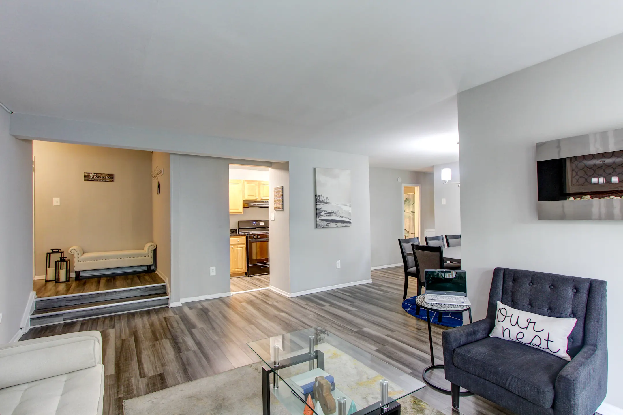 The Glendale Residence 9971 Good Luck Rd Lanham, MD Apartments for