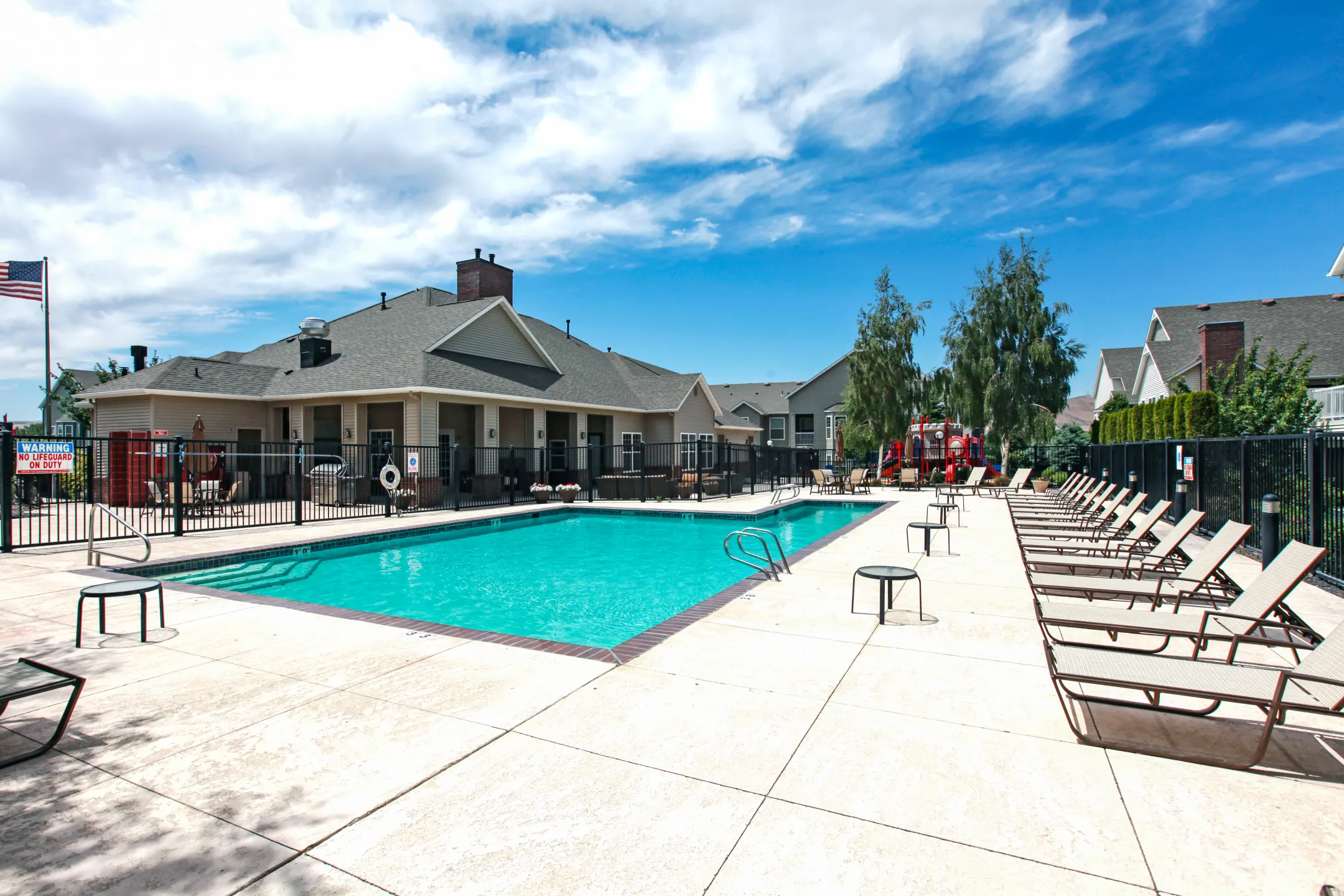 Pool - Villas At Meadow Springs - Richland, WA