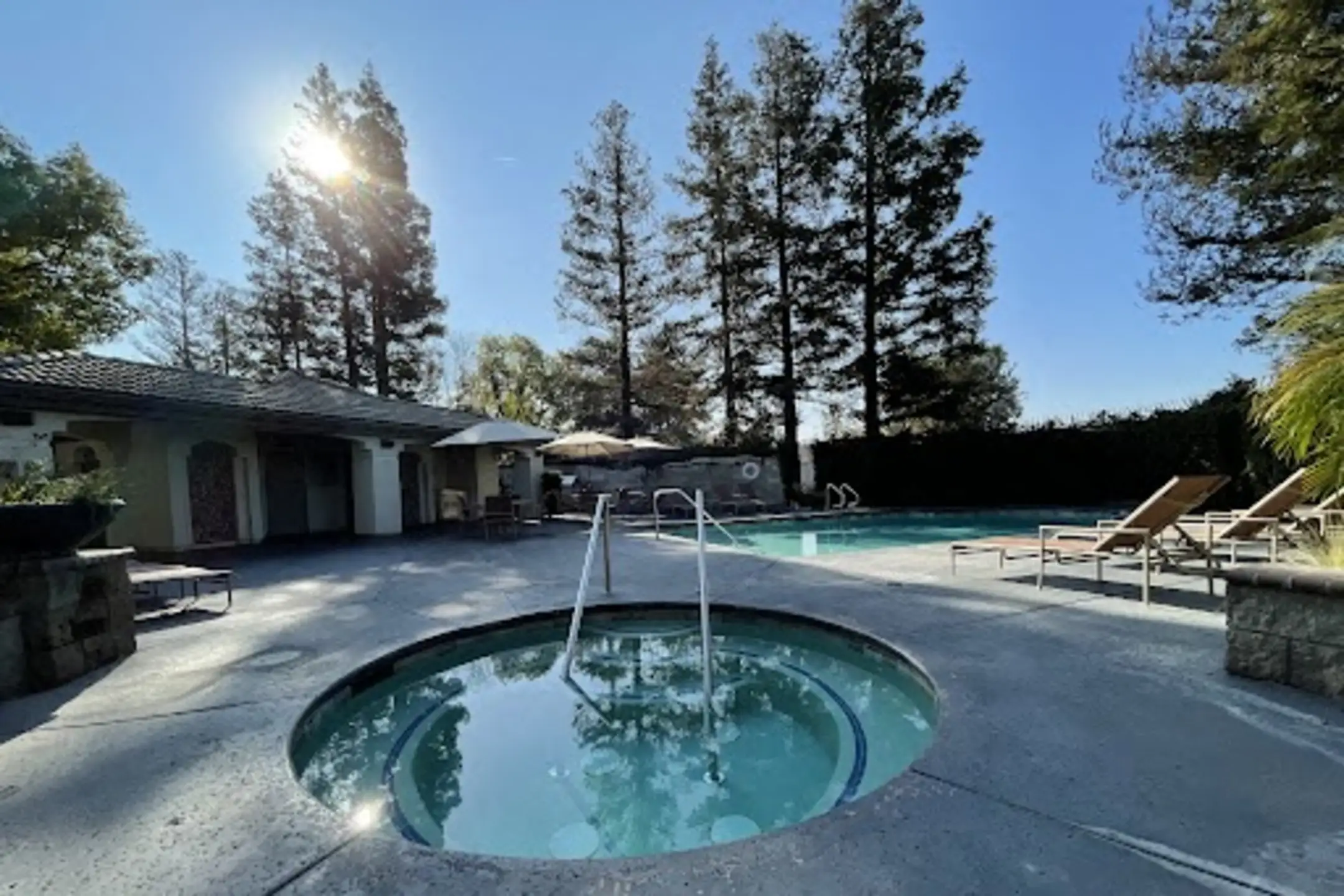 Villa Mondavi Apartments Bakersfield