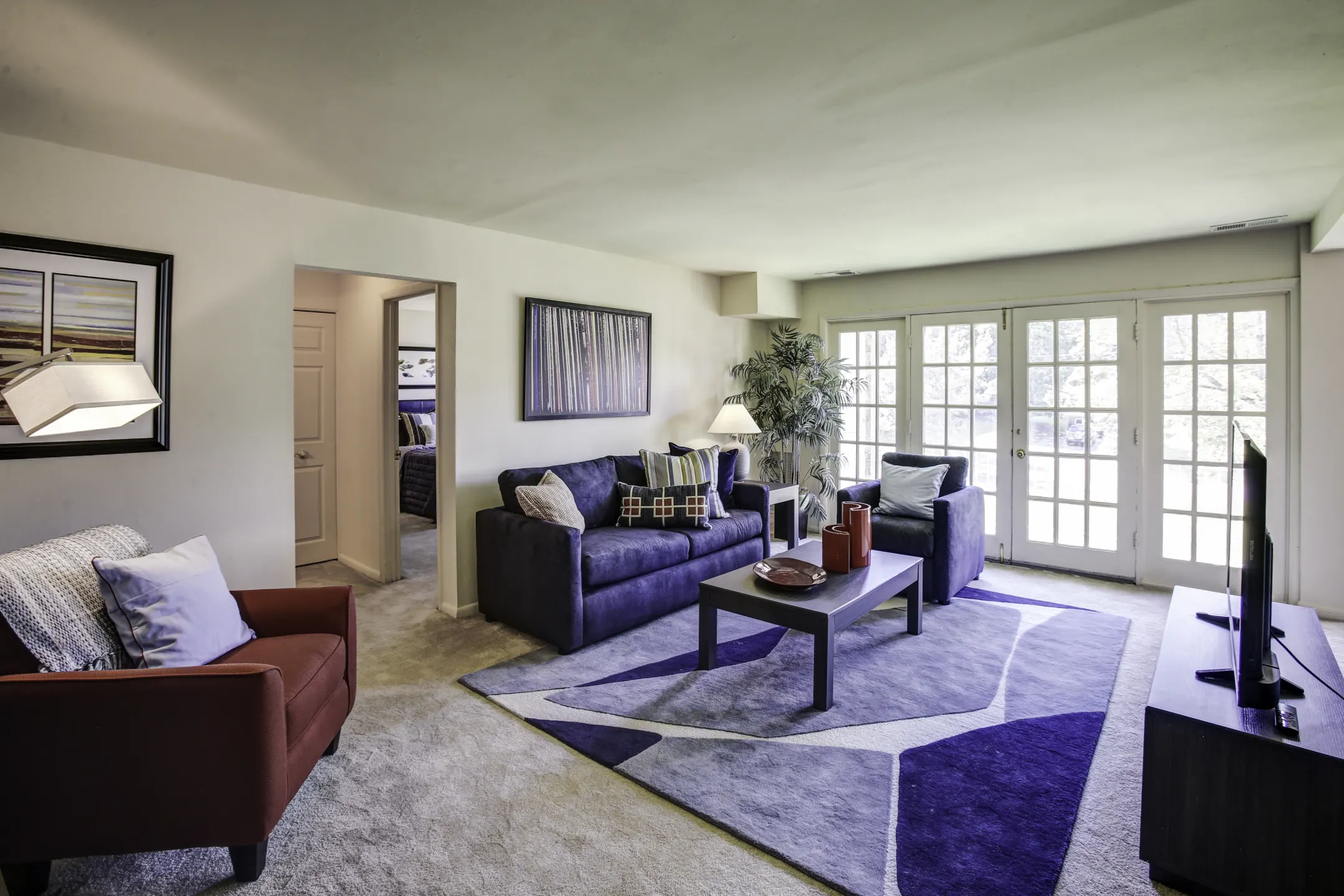 Living Room - Dolley Madison Apartments at Tysons - McLean, VA