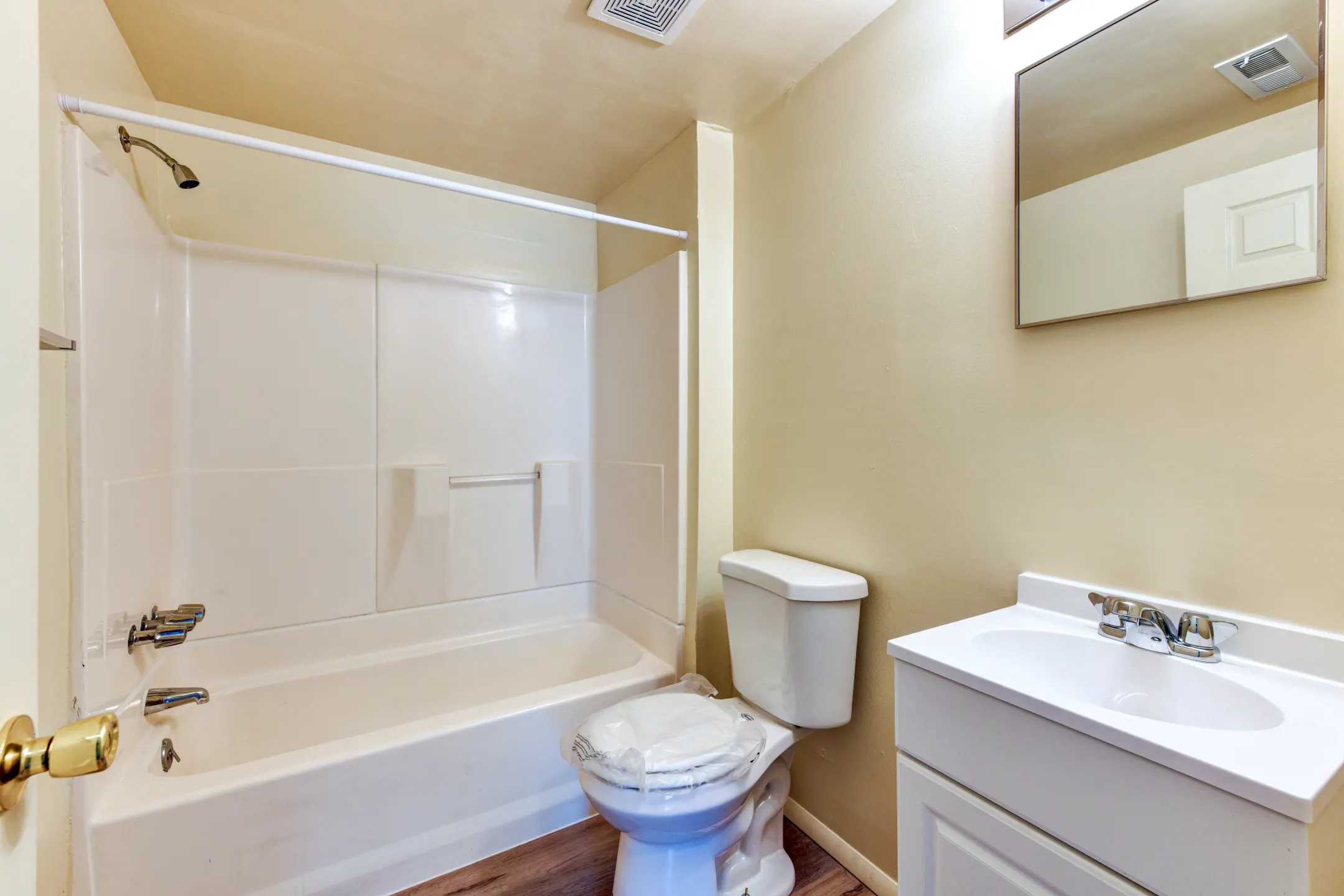 Bathroom - Sandy Ridge Apartments - Carneys Point, NJ