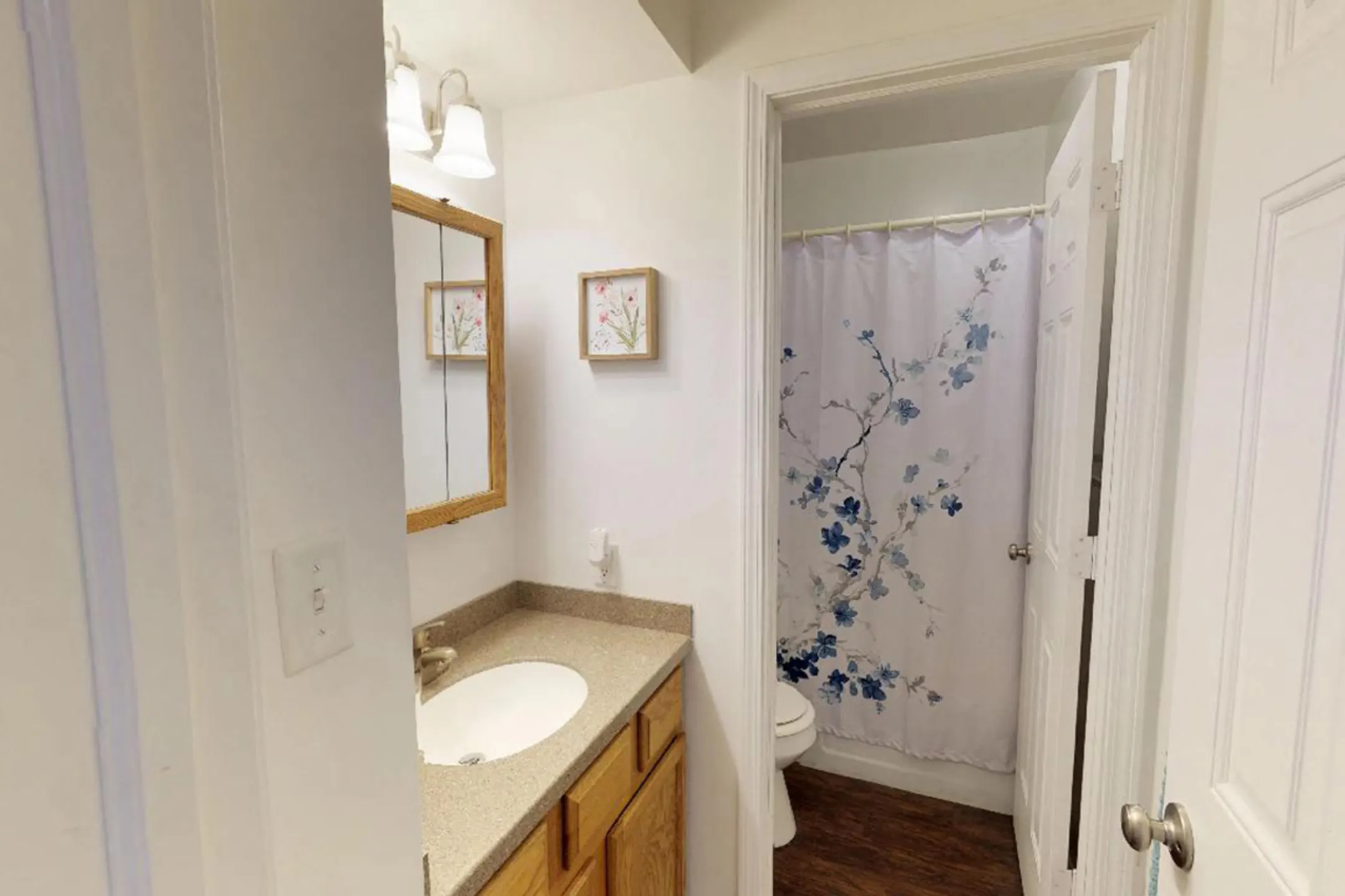 Bathroom - Walnut Creek Townhomes - Blue Ash, OH