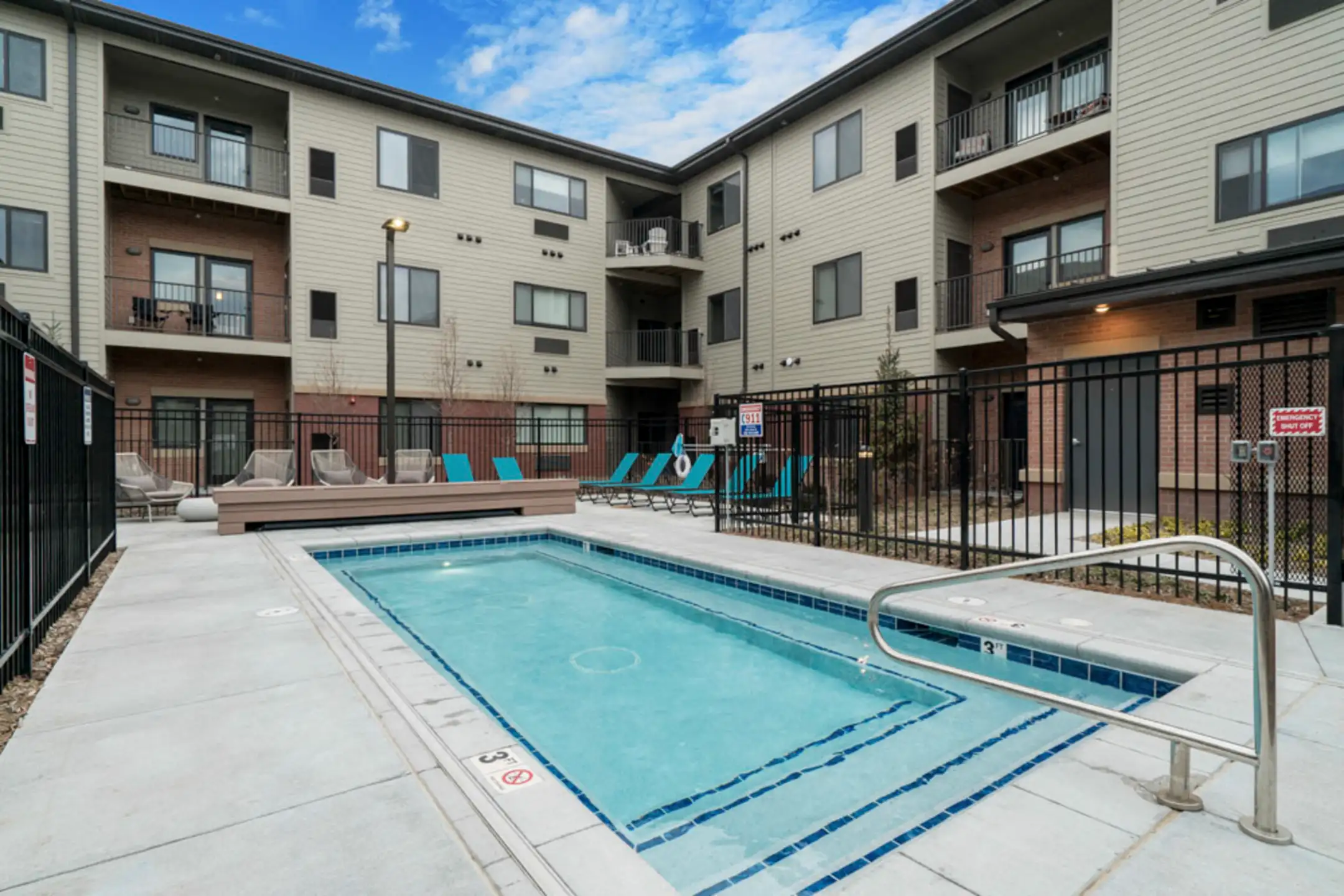 Pool - The Conrad - Omaha, NE