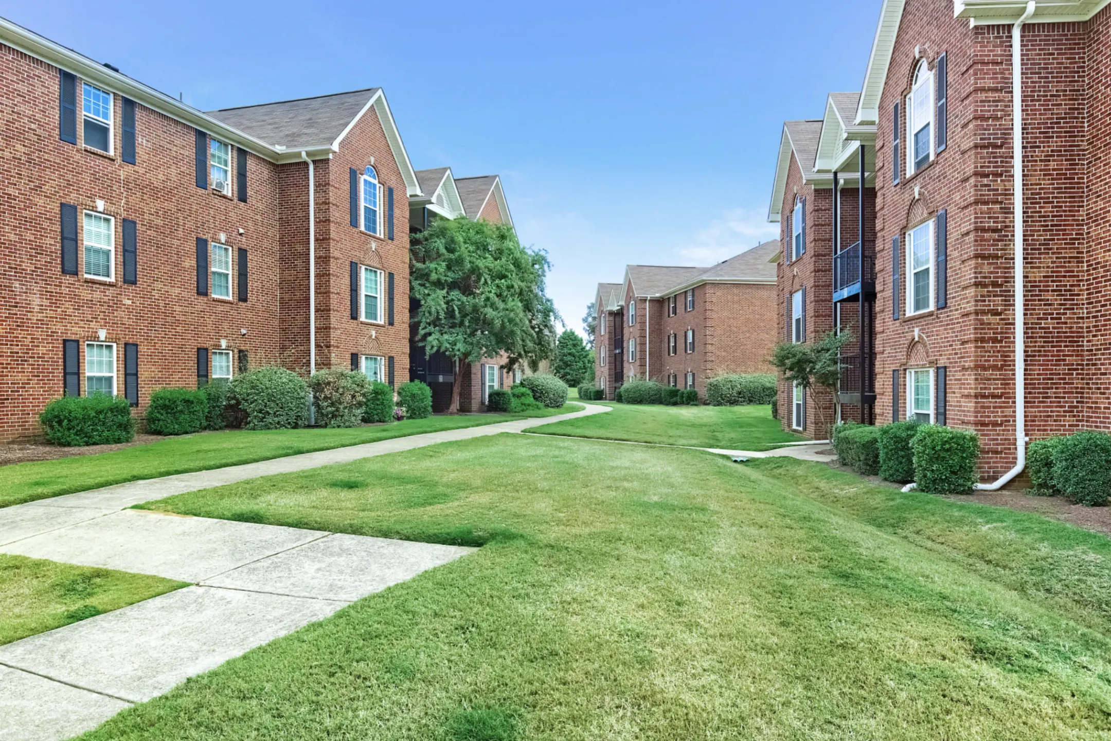 Annandale Gardens - 10862 Nichols Blvd | Olive Branch, MS Apartments 