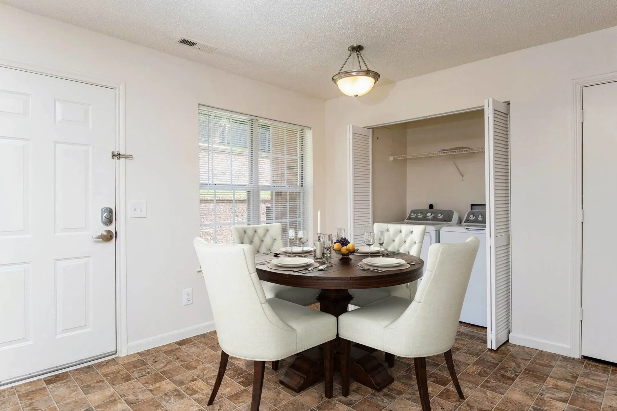 The Bluffs At Cherry Hills Townhomes Townhomes Omaha, NE 68122