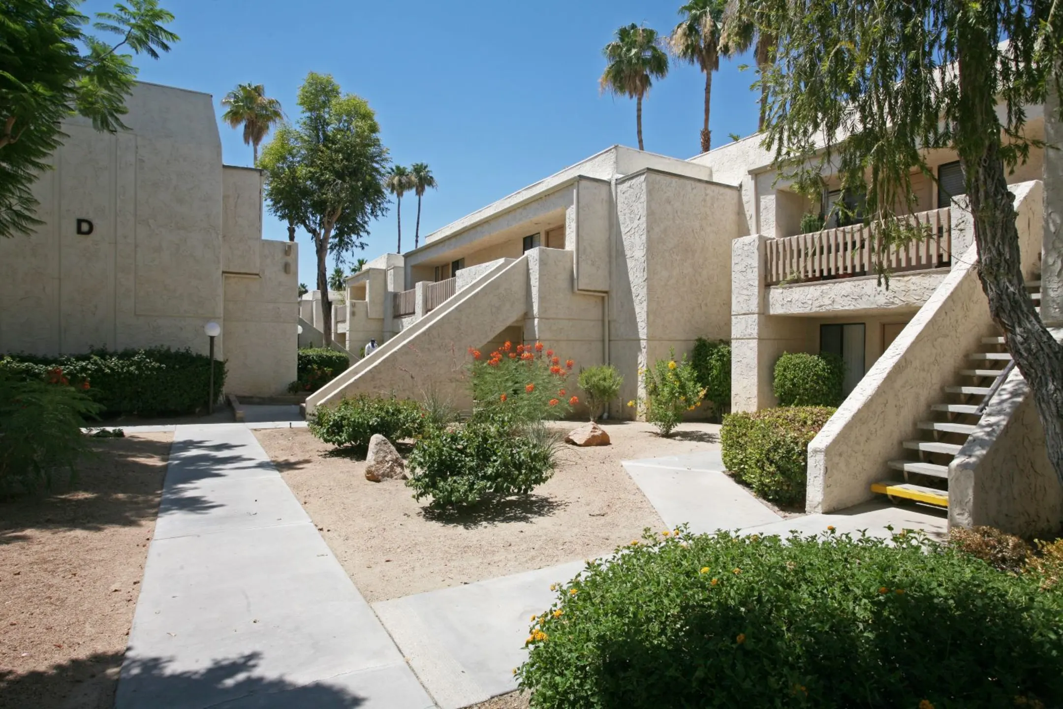 Building - Palm Canyon Terrace - Palm Springs, CA