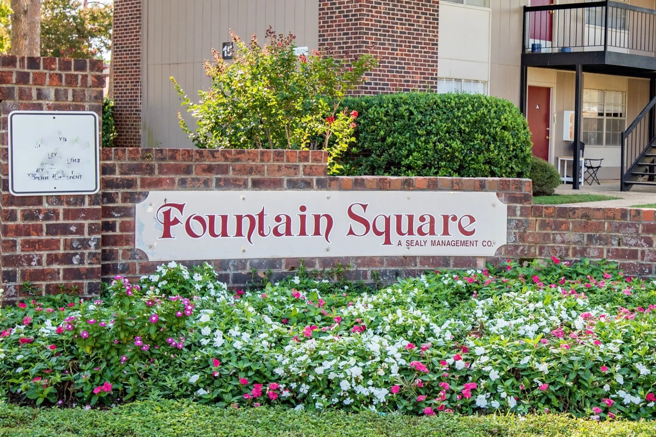 Fountain Square Apartments - Tuscaloosa, AL