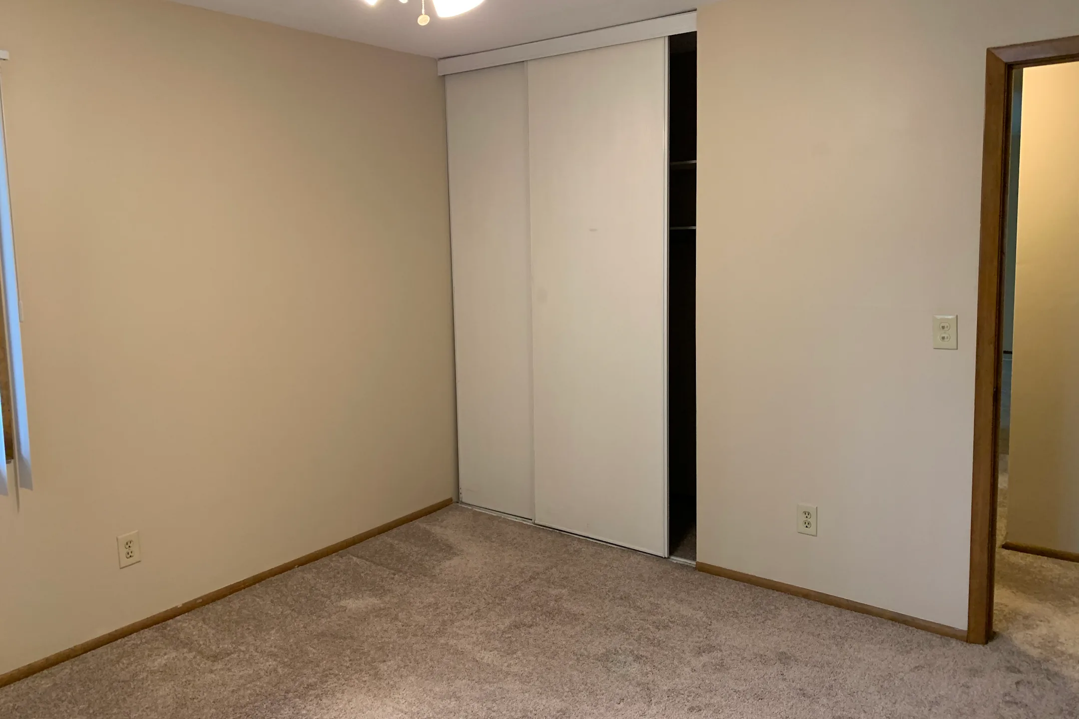 Bedroom - Southtown Court Apartments - Minneapolis, MN