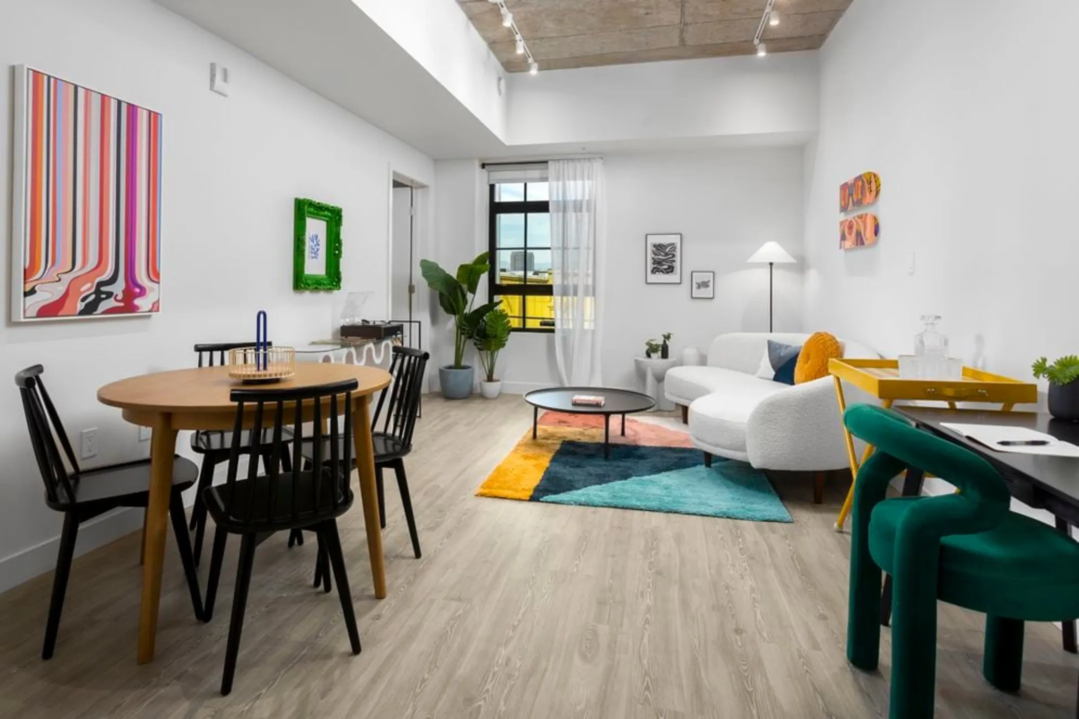 Living Room - AVA Arts District - Los Angeles, CA