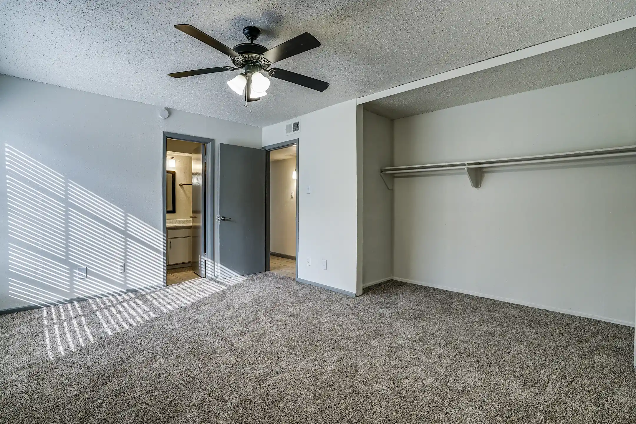 The Junction 3201 E Park Row Dr Arlington, TX Apartments for Rent