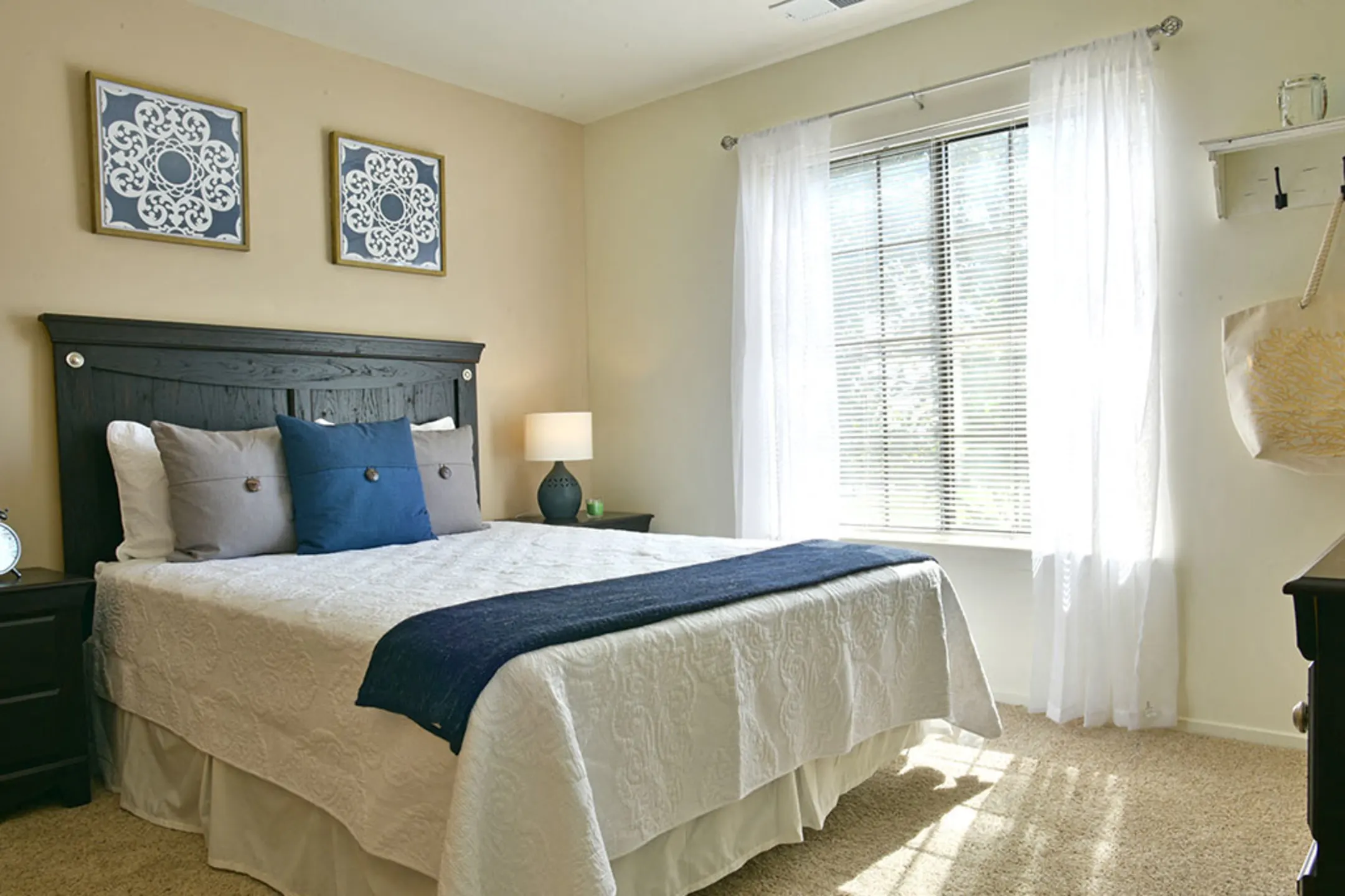 Stone Ridge Apartments Wixom, MI 48393