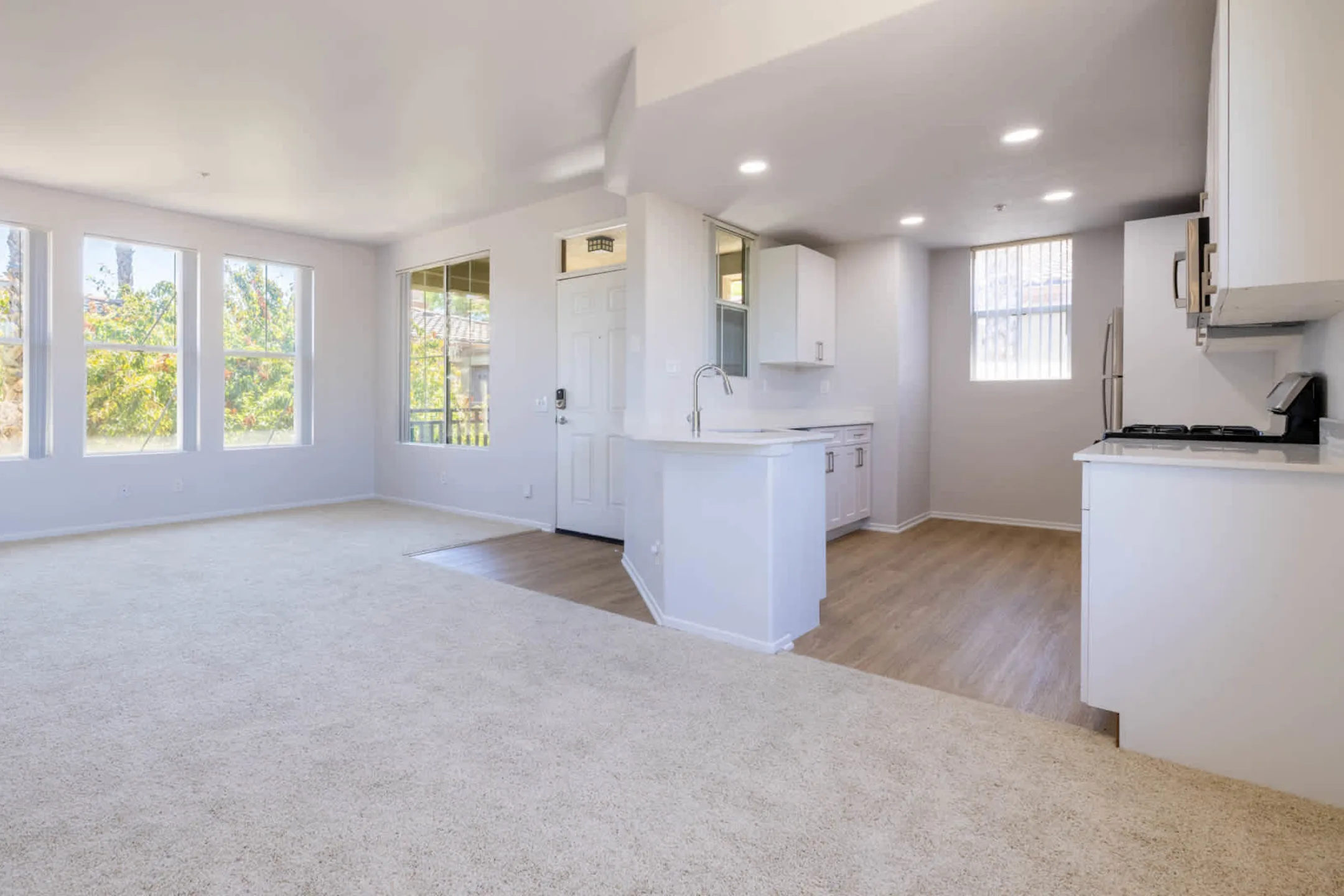 The Oaks Apartments Apartments Canyon Country, CA 91387