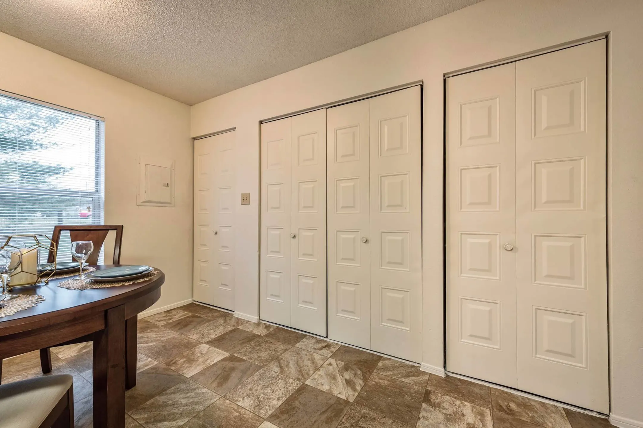 Olive Branch Townhomes 100 Stonelick Woods Dr Batavia, OH