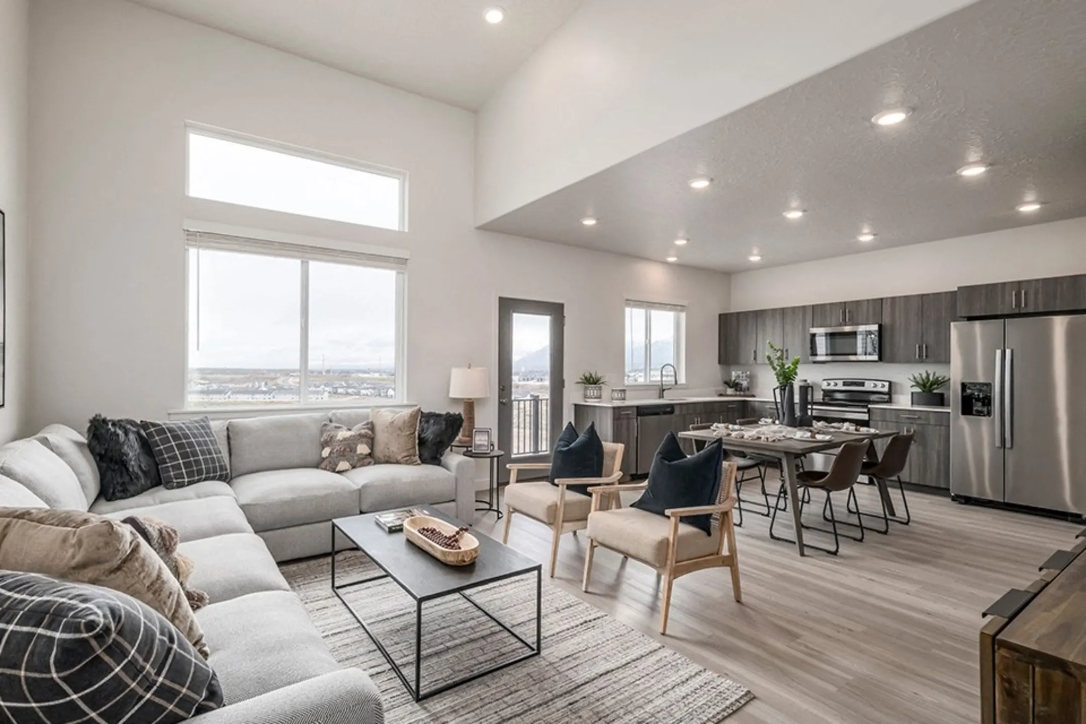 Banner Hill 15542 Plentiful Way Bluffdale, UT Townhomes for Rent