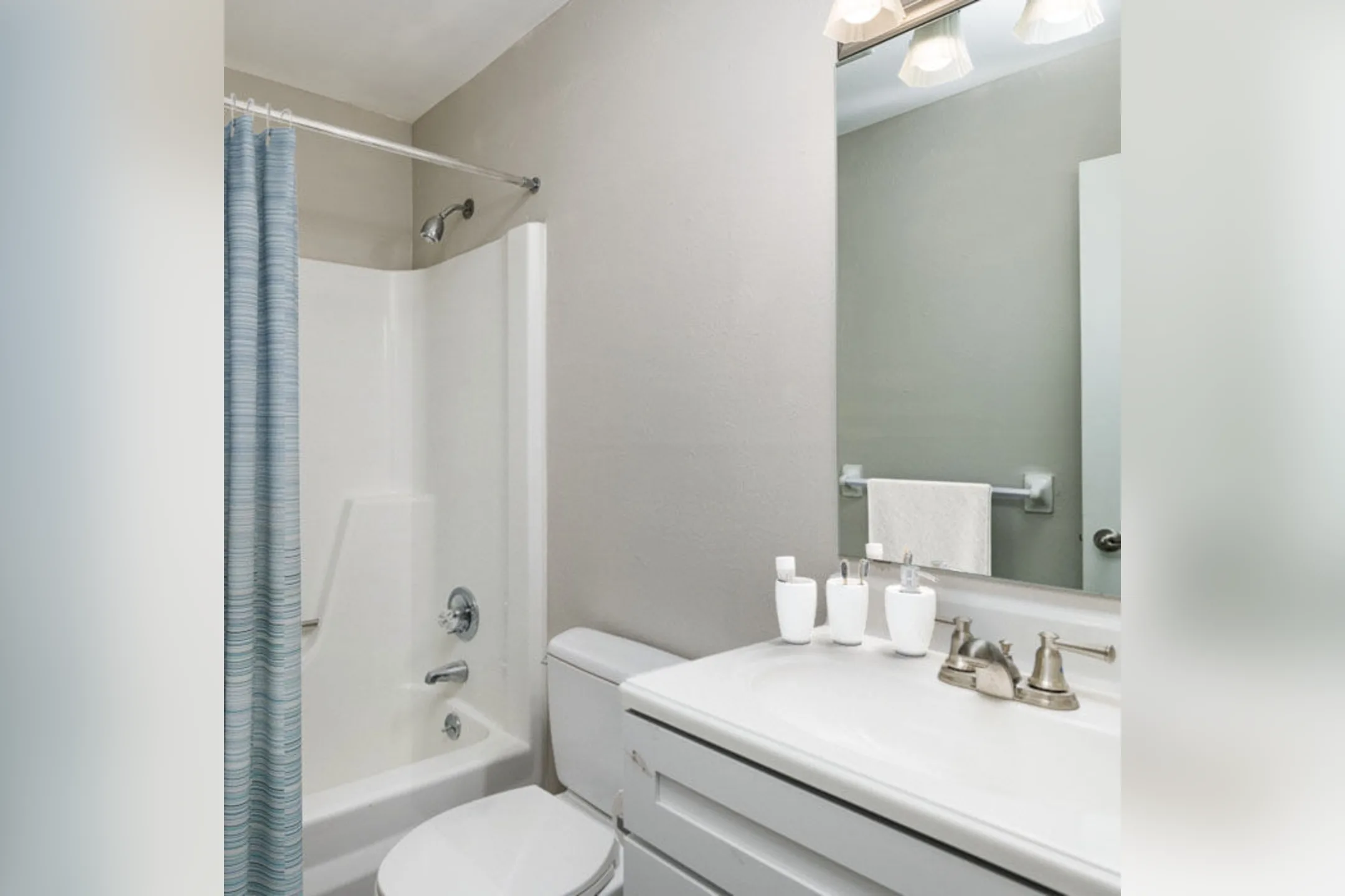 The Station on Pineview Apartments Kernersville, NC 27284