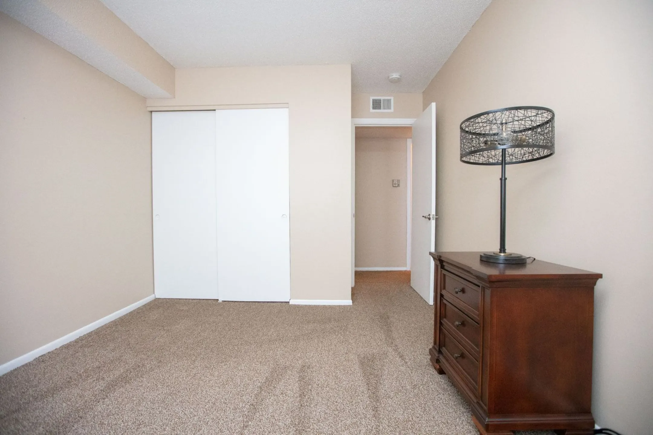 Bedroom - Boulder Creek Apartment Homes - Toledo, OH