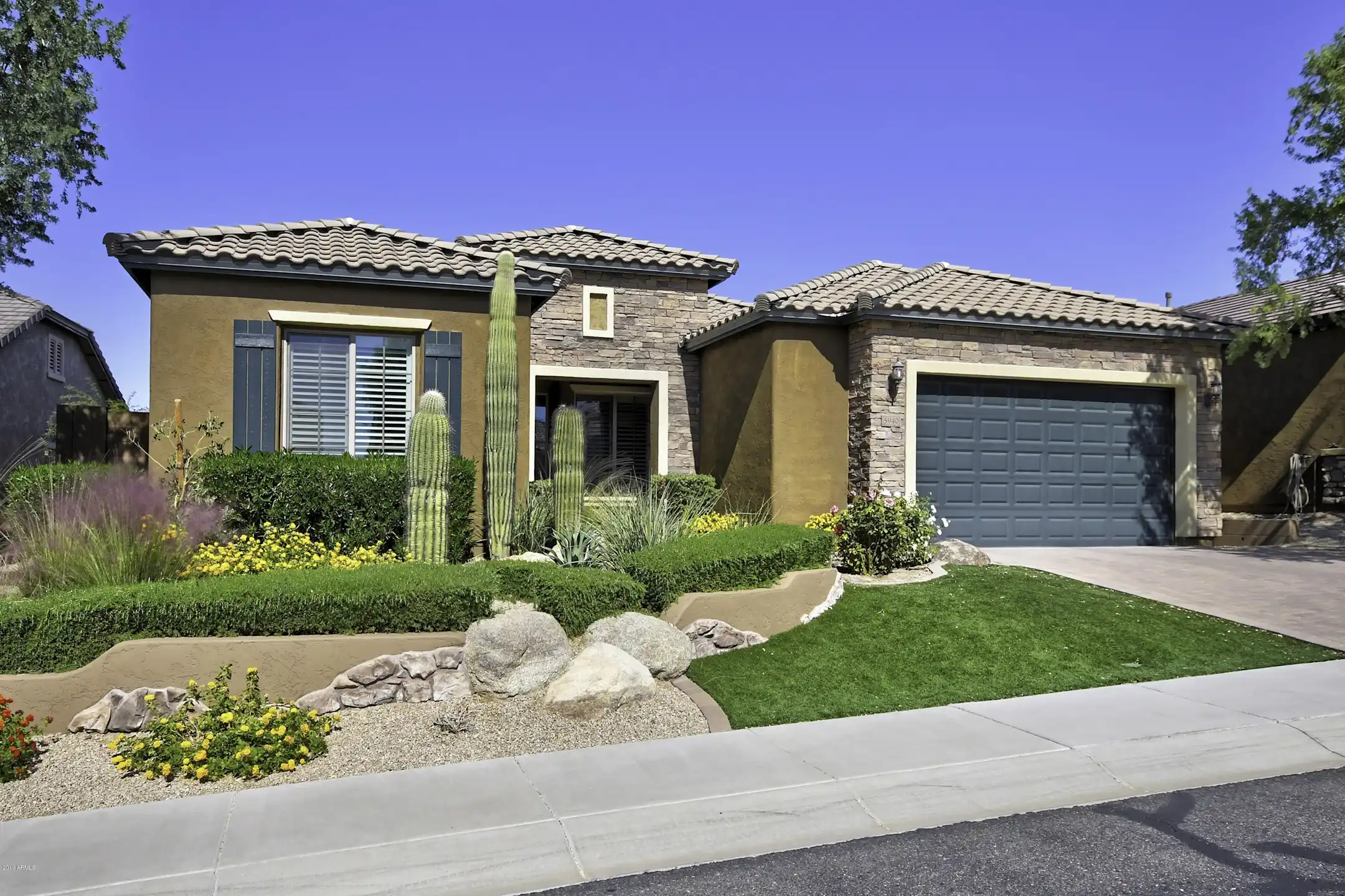 5940 E Bramble Berry Ln  