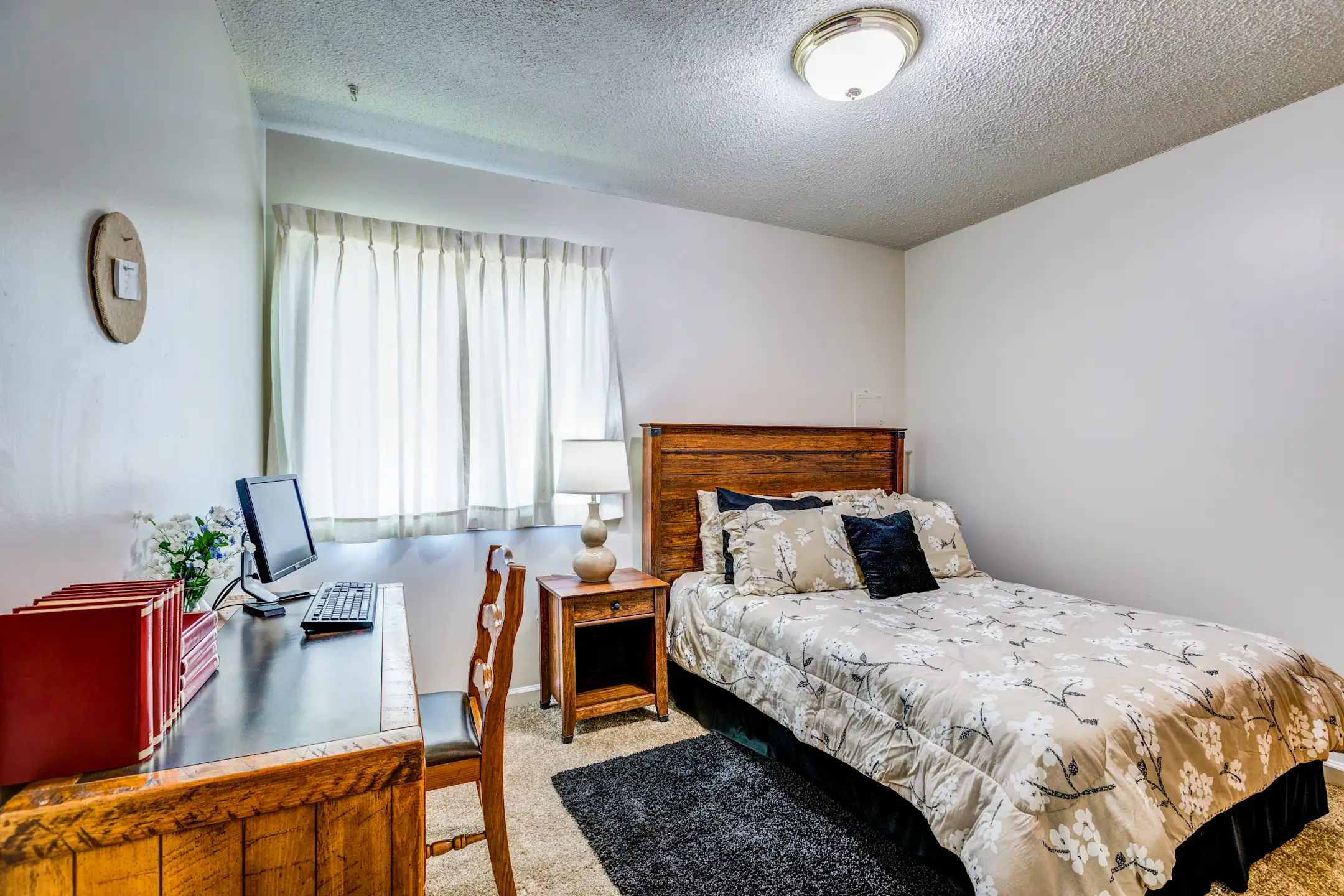 Emerald Court Apartments 535 Emerald St Iowa City, IA Apartments