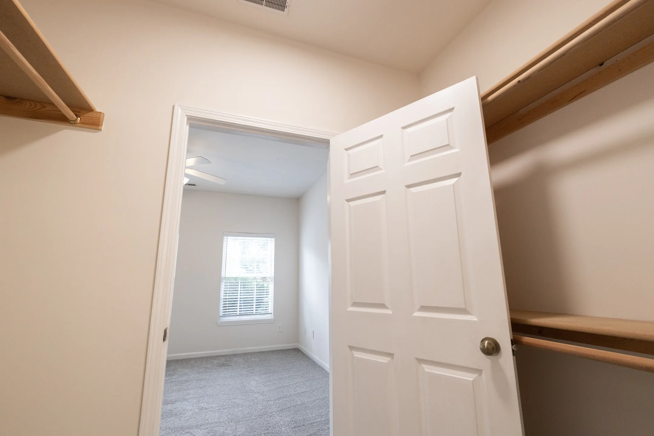 Forest Ridge Apartments Bloomington, IN 47403