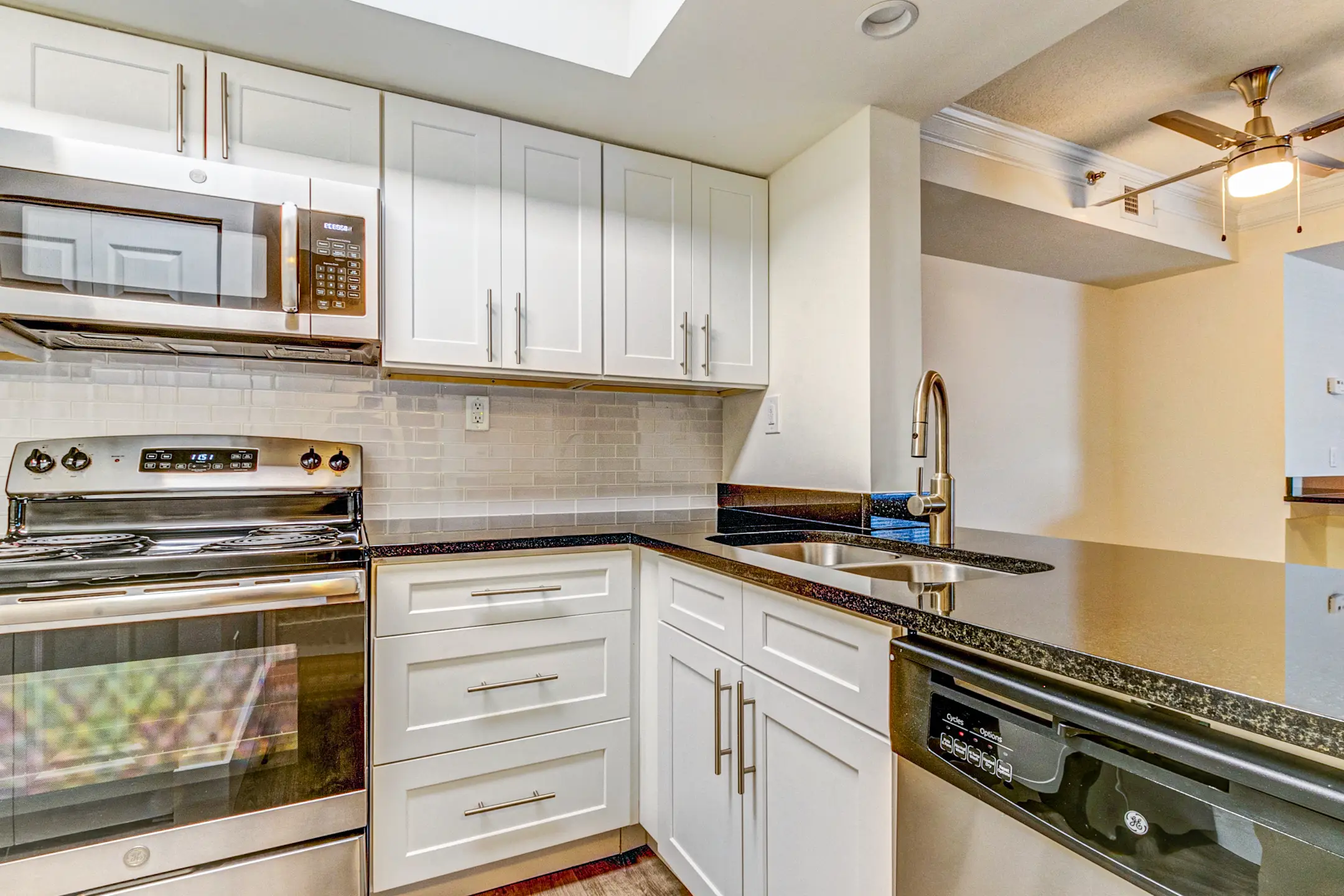 Wesley Townsend 200 Colonial Homes Dr NW Atlanta, GA Apartments for Rent Rent.