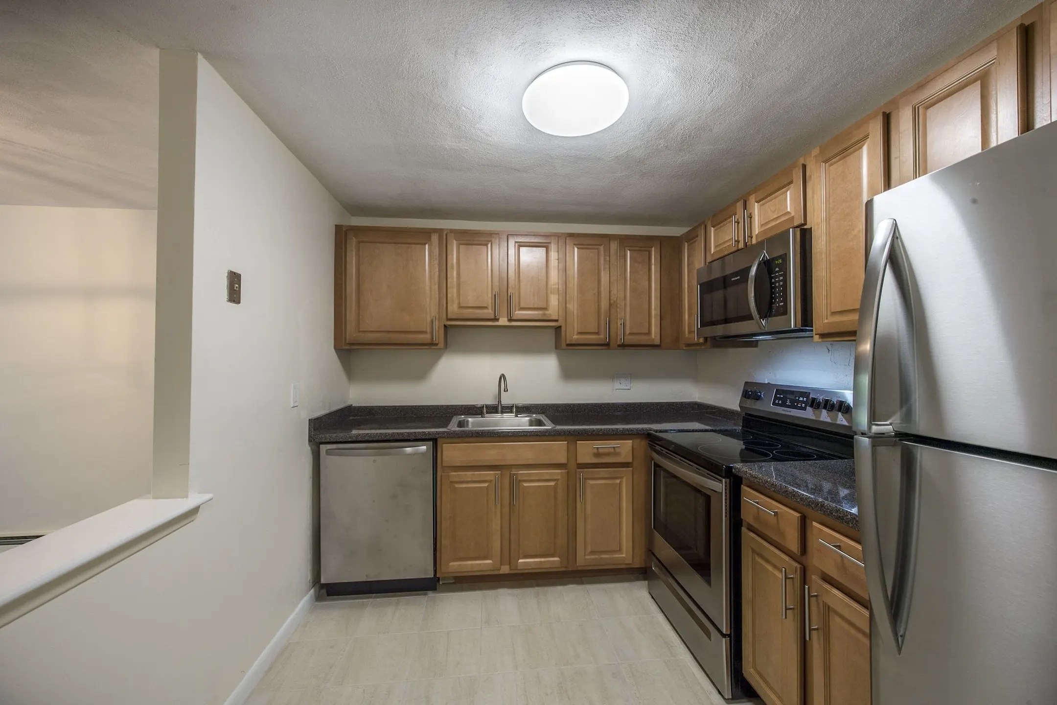 Hamilton Place 233 Main St Watertown, MA Apartments for Rent Rent.