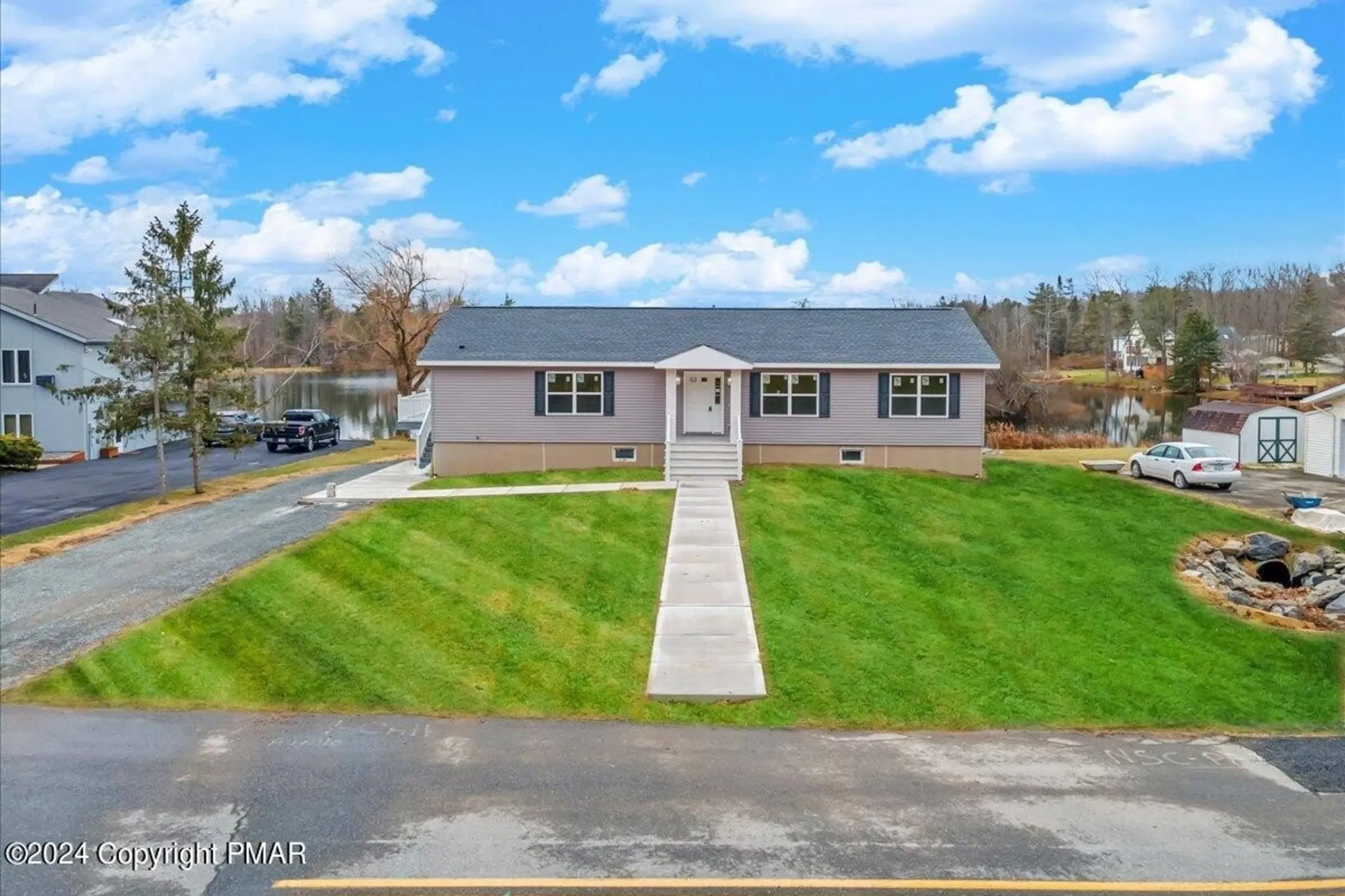 5 Deerfield Dr  